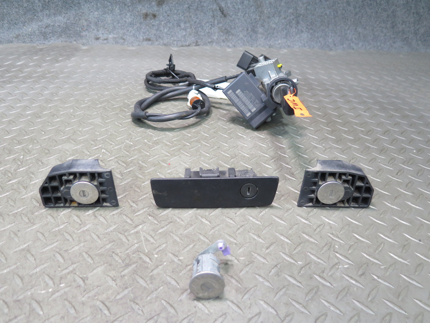 11-18 Jeep Wrangler JK Keyless Entry ECU Control Module Antenna Lock KEY Set OEM