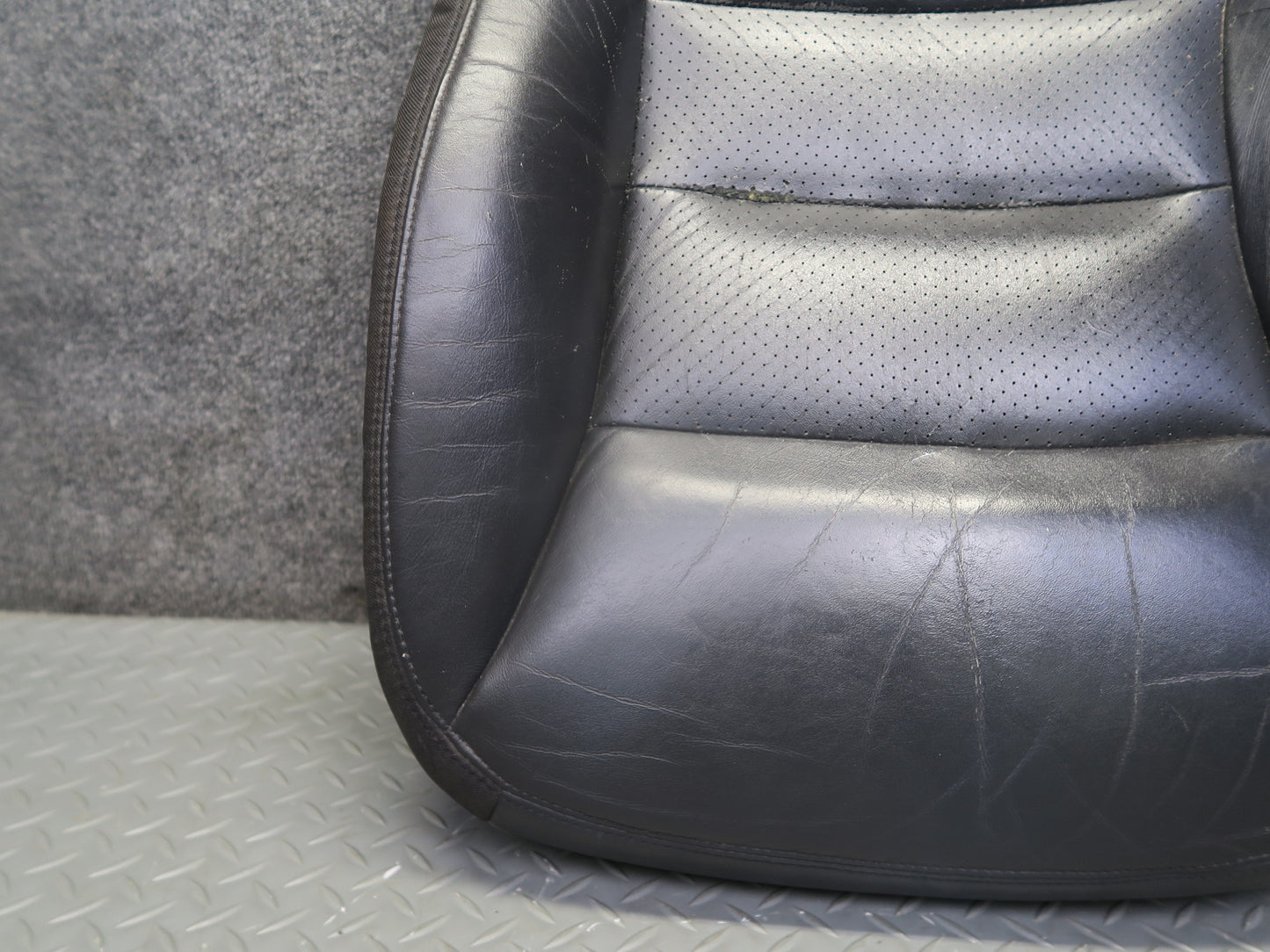 05-10 Chevrolet Corvette C6 Front Left Seat Lower Leather Cushion Black OEM