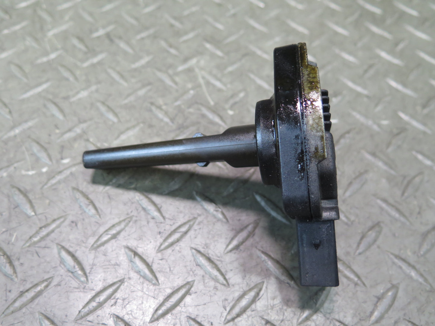 01-06 BMW E46 330ci Engine Motor Oil Level Sensor 7508003 OEM