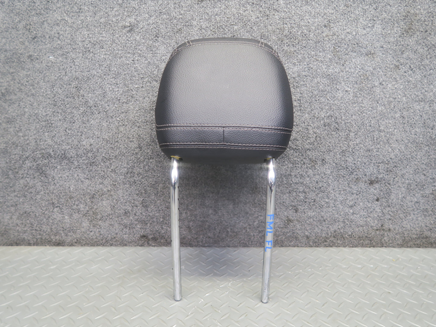 12-15 Mercedes W166 Ml-class Set of 2 Front Left & Right Seat Headrest Black OEM