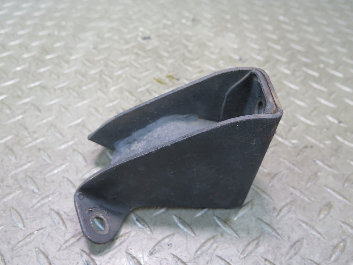 79-83 Datsun 280ZX A/T Set of 2 Left & Right Engine Motor Mount Bracket OEM