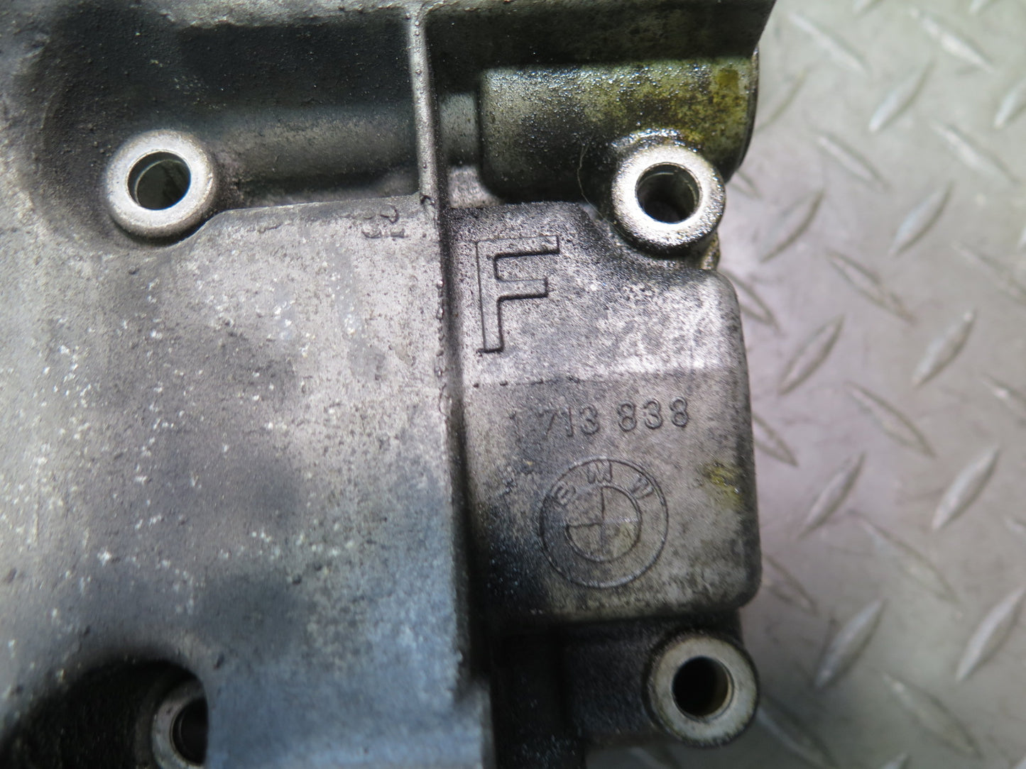 01-06 BMW E46 330ci Engine Oil Filter Housing 1713838 OEM
