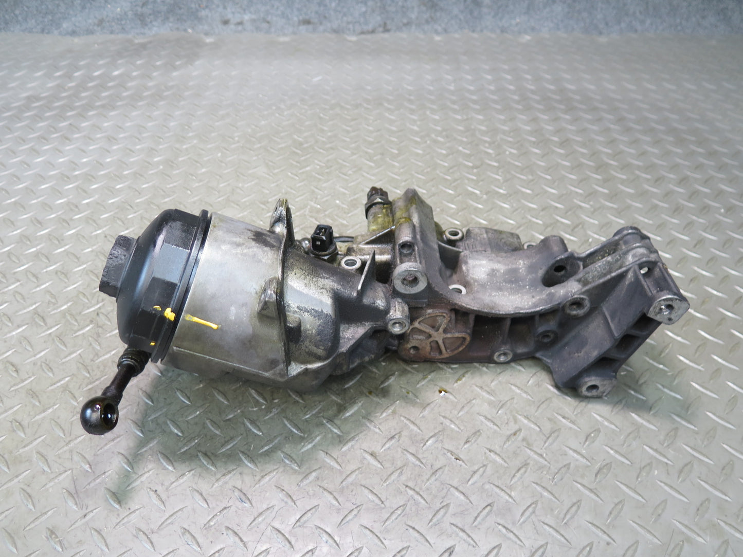 01-06 BMW E46 330ci Engine Oil Filter Housing 1713838 OEM