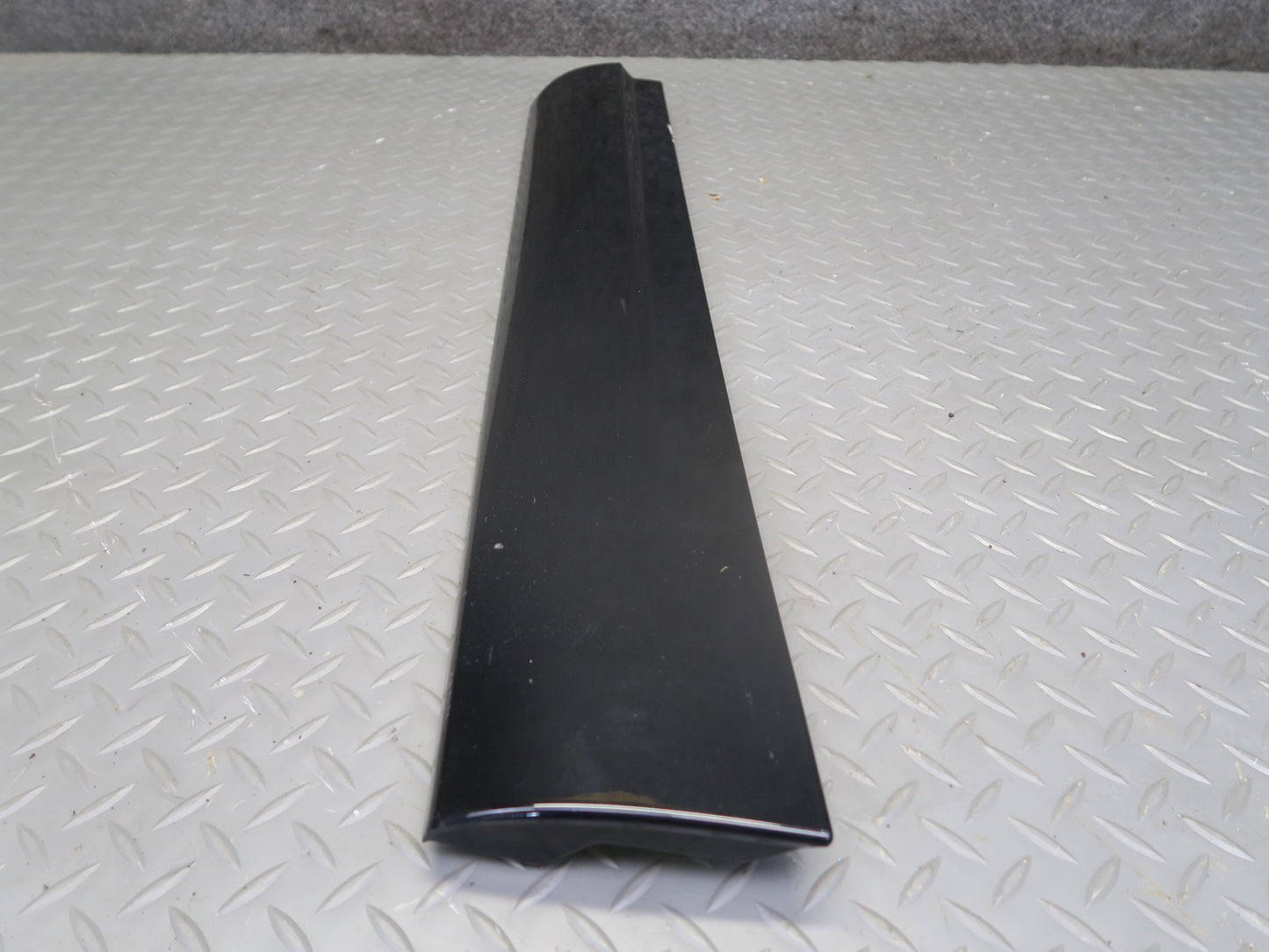 2017-2020 Maserati Levante M161 Rear Left Door Lower Trim Molding 670035238