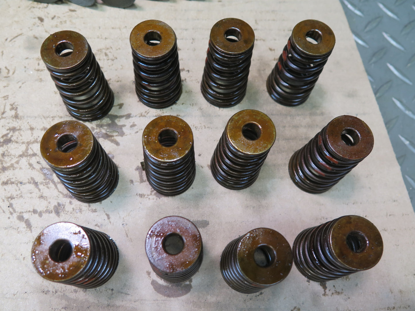 01-06 BMW E46 330ci M54 24pcs Engine Motor Outlet Exhaust Valve w Spring Set OEM