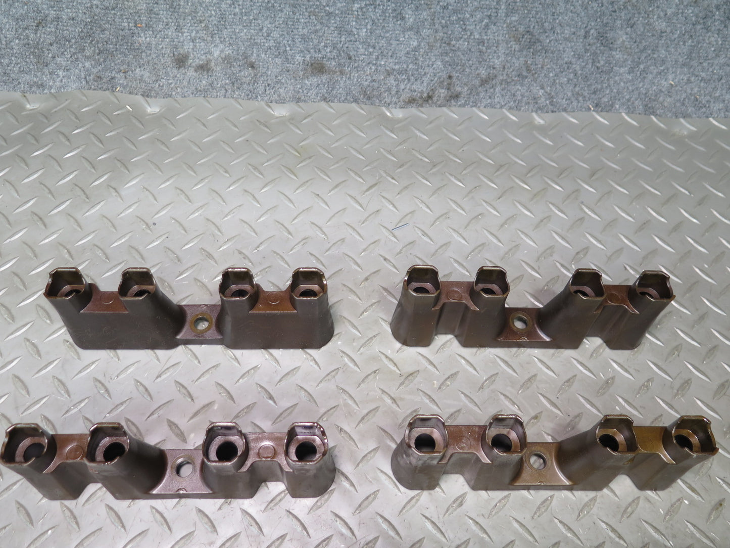 2003-2007 Hummer H2 6.0L V8 Engine Motor Rocker Arm Support Push Rod Lifter Set