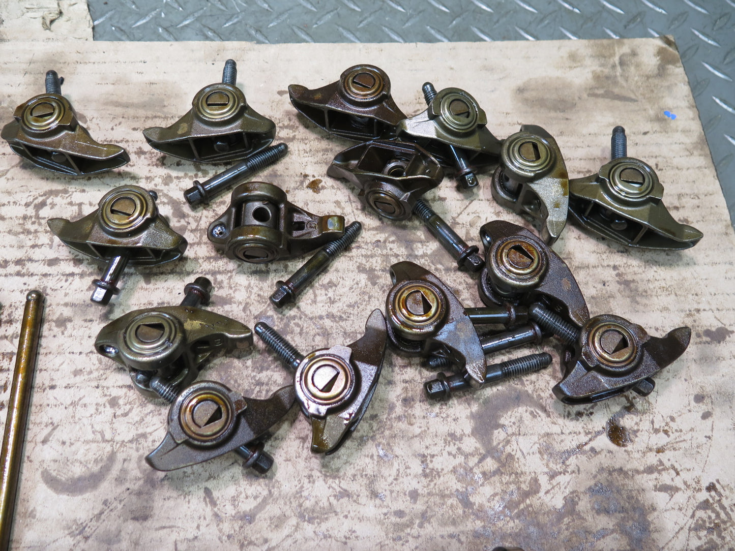 2003-2007 Hummer H2 6.0L V8 Engine Motor Rocker Arm Support Push Rod Lifter Set