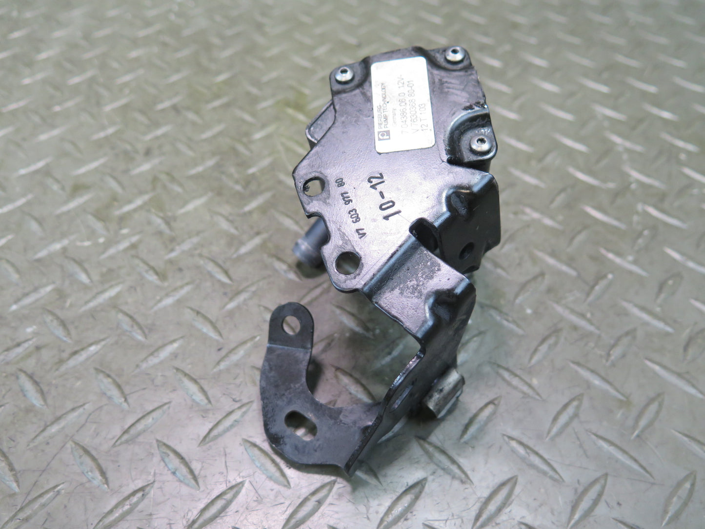 11-15 Mini S R55 R56 R57 R58 N14 N18 Auxiliary Water Coolant Pump 7630368 OEM
