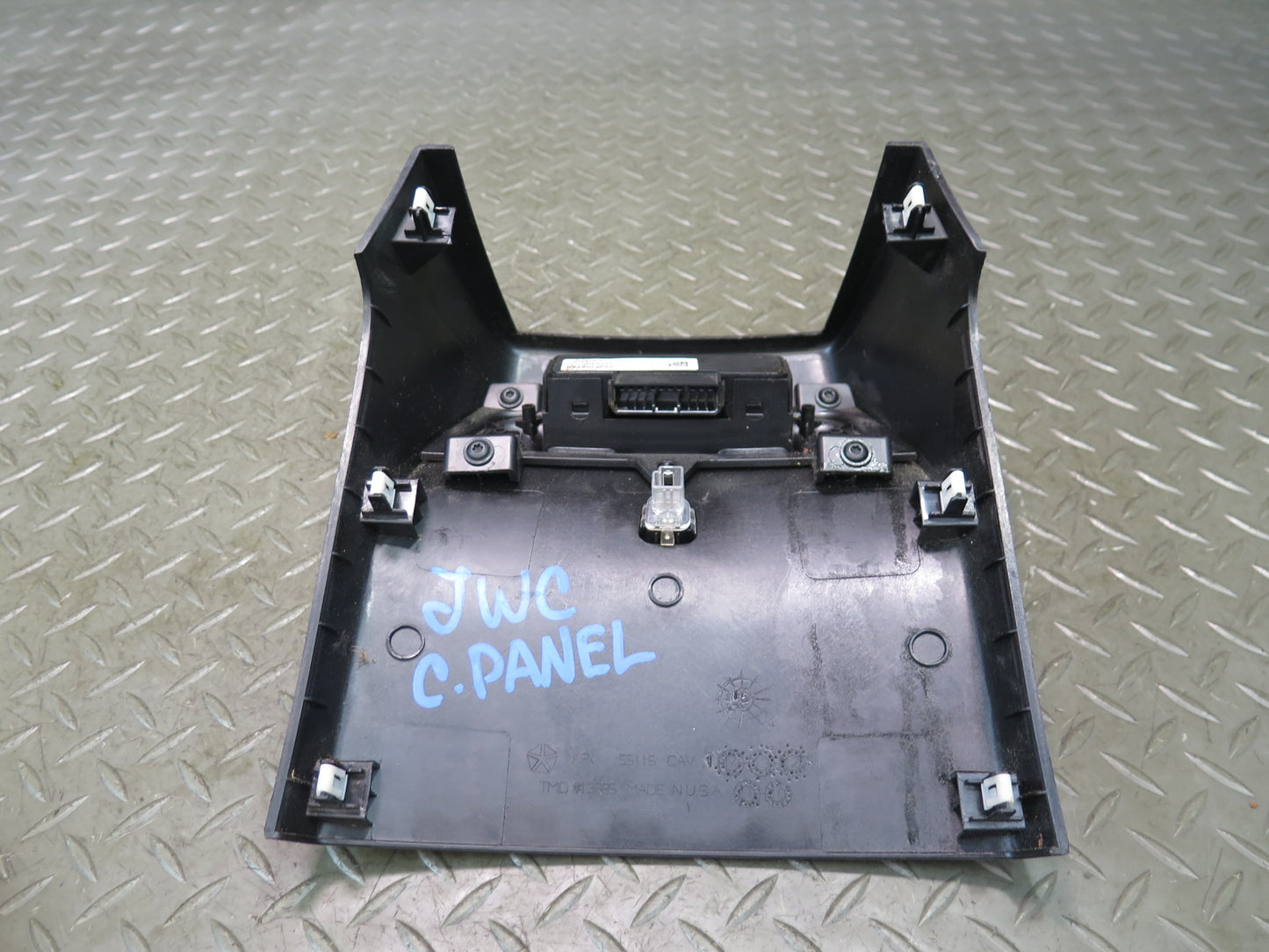11-18 Jeep Wrangler JK Rear Center Console Trim Cover Panel w Window Switch OEM