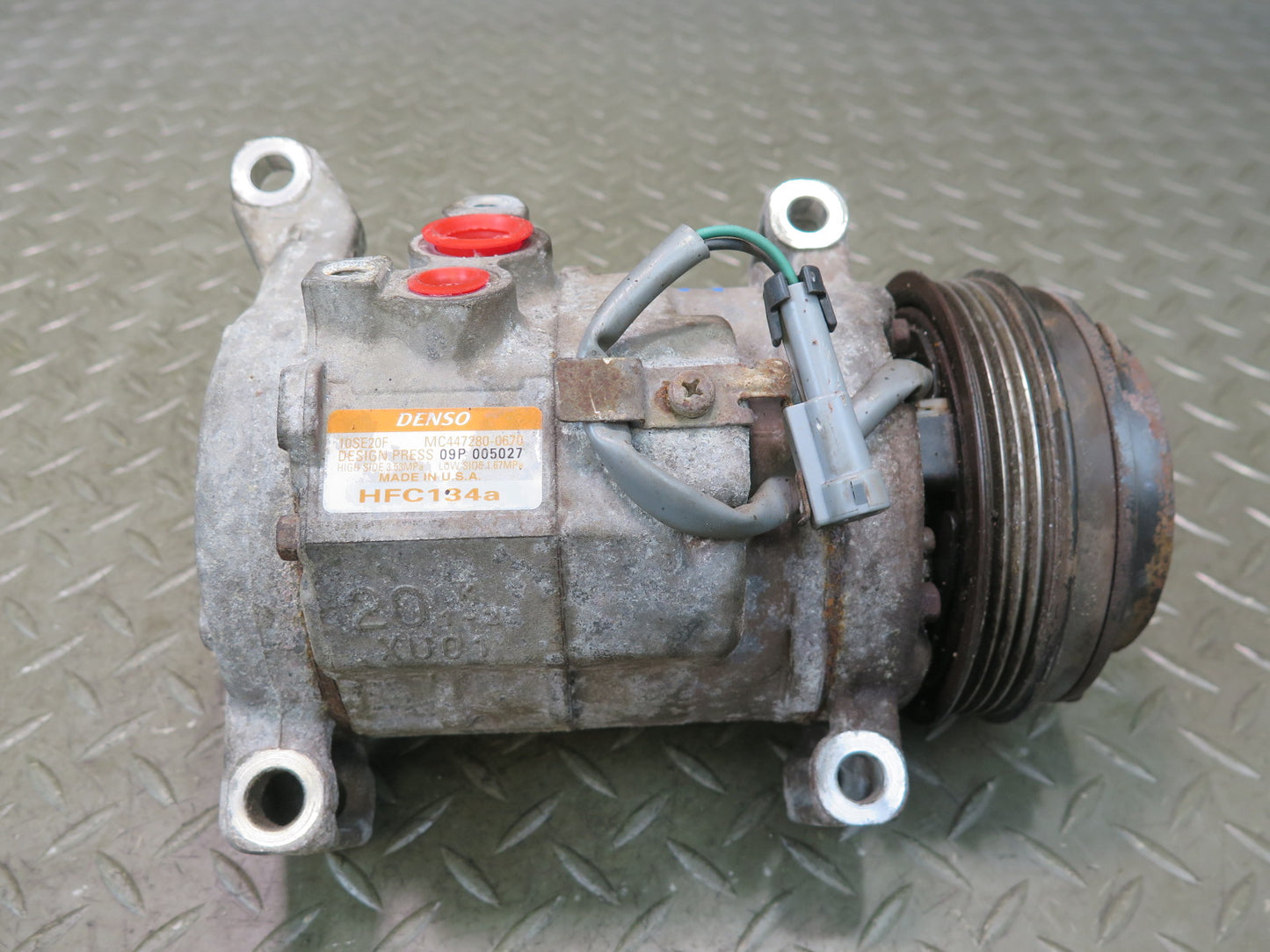 2010-2014 Cadillac Escalade A/C Air Condition Compressor 447280-0670