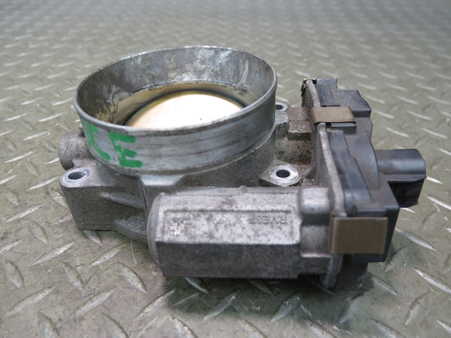 2010-2014 Cadillac Escalade Engine Motor Throttle Body