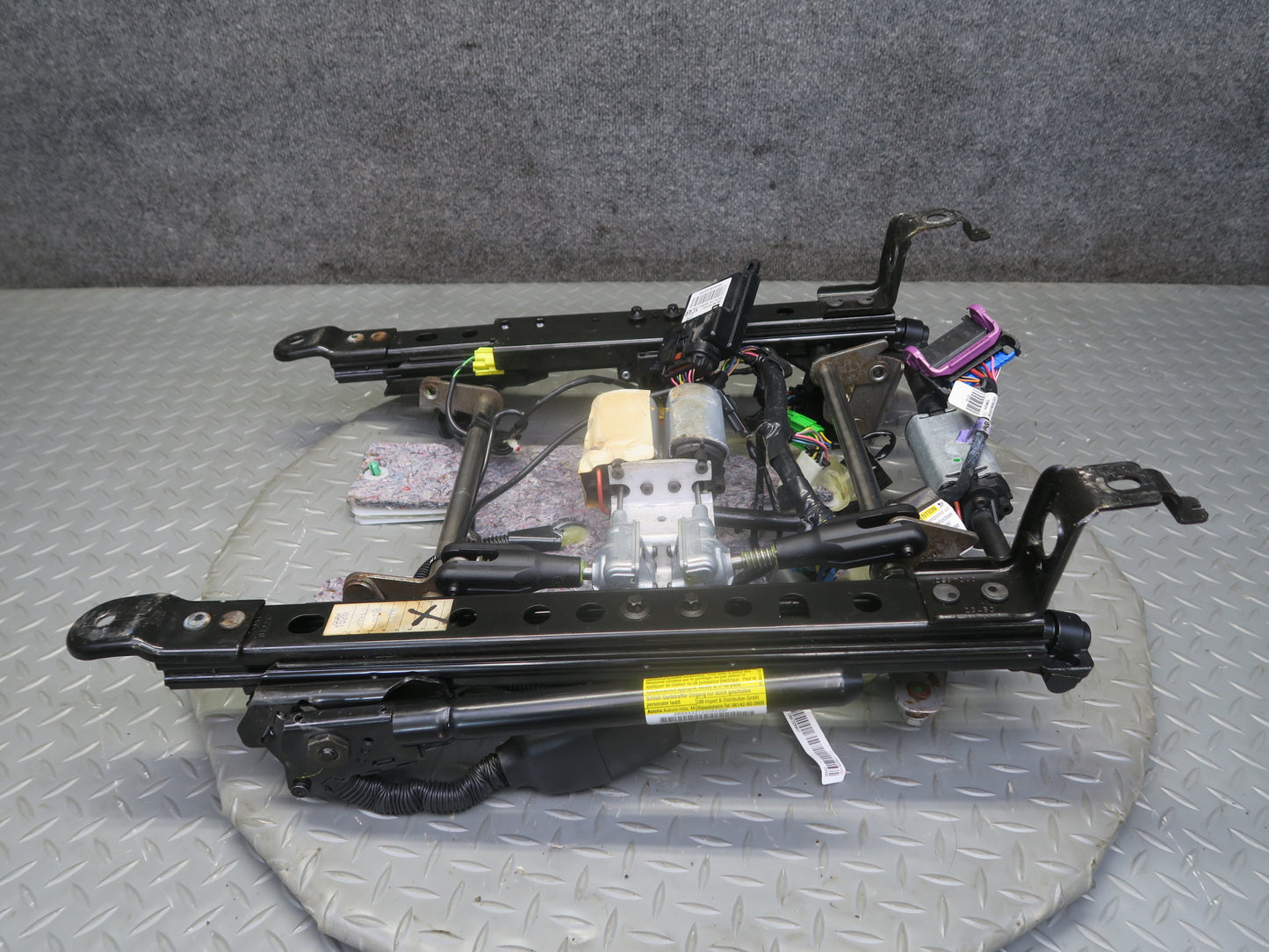 05-10 Chevrolet Corvette C6 Front Right Seat Lower Frame Track Rail w Motor OEM