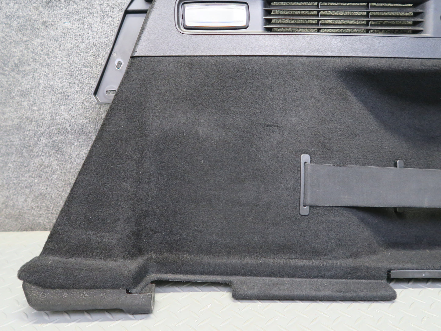 2017-2020 Maserati Levante M161 Rear Right Quarter Trunk Side Trim Cover Panel