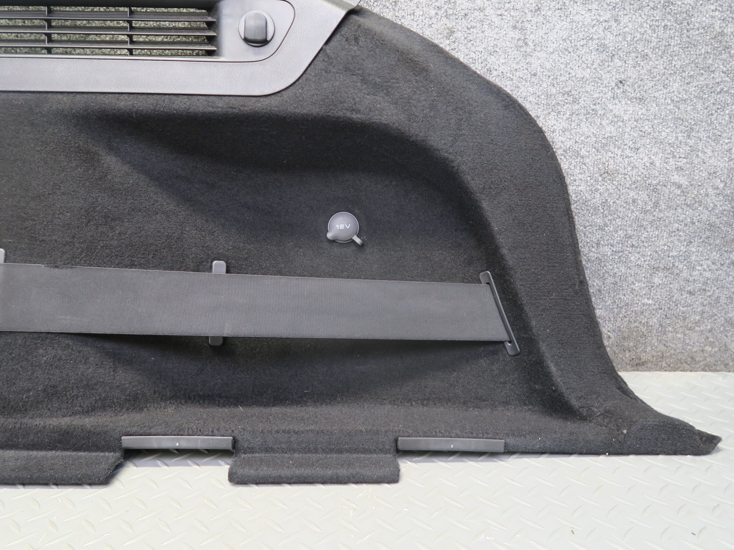 2017-2020 Maserati Levante M161 Rear Right Quarter Trunk Side Trim Cover Panel
