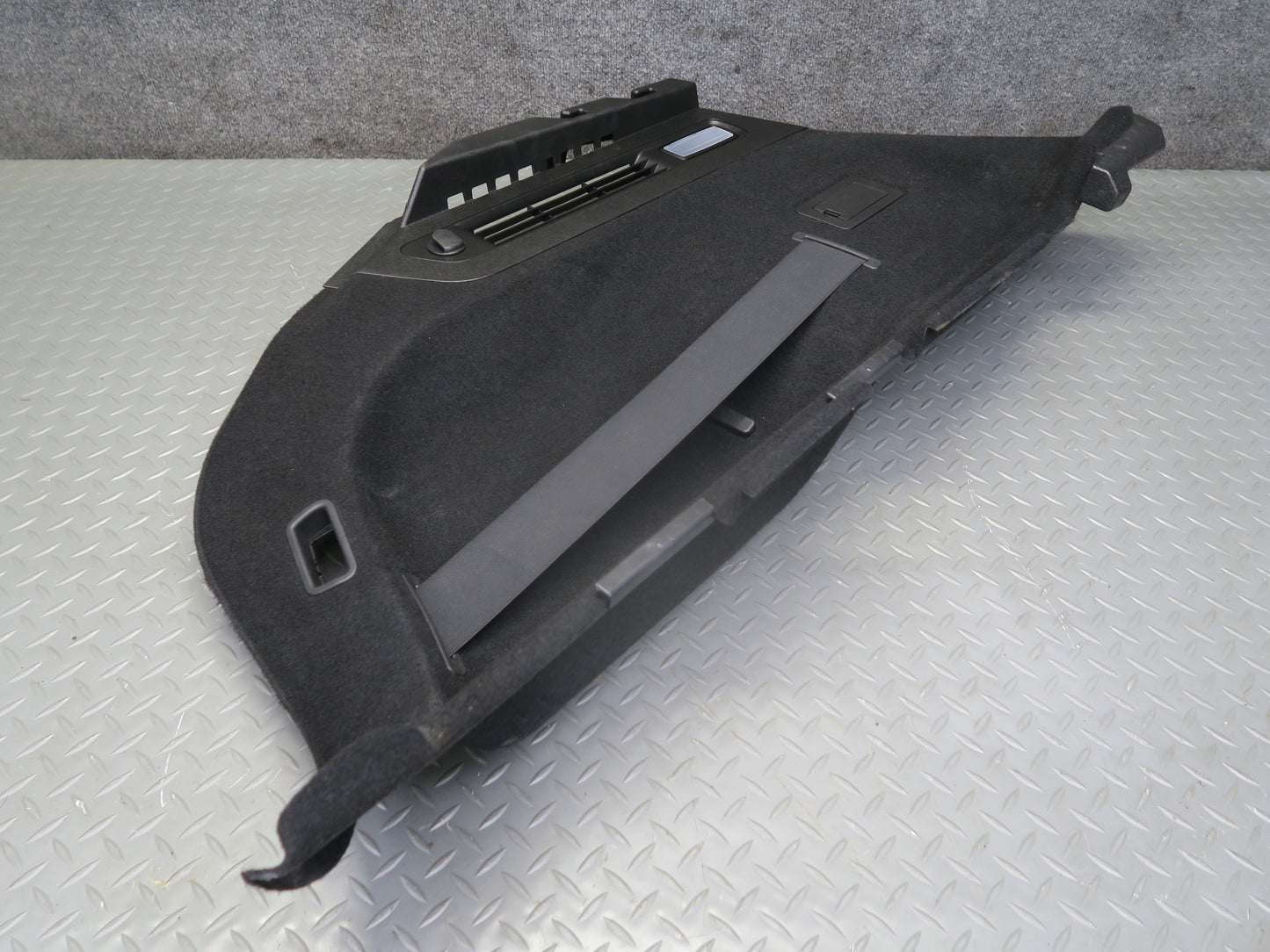 2017-2020 Maserati Levante M161 Rear Left Quarter Trunk Side Trim Cover Panel