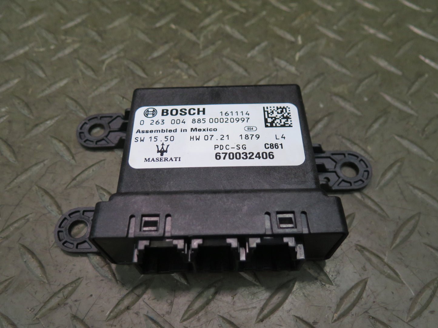 2017-2020 Maserati Levante M161 Parking Assist Control Module 670032406