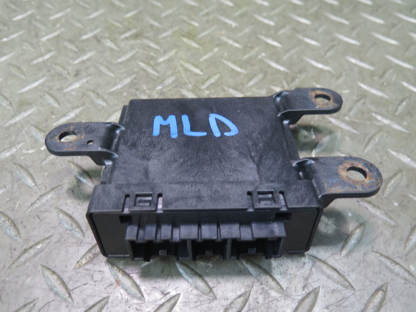 2017-2020 Maserati Levante M161 Parking Assist Control Module 670032406