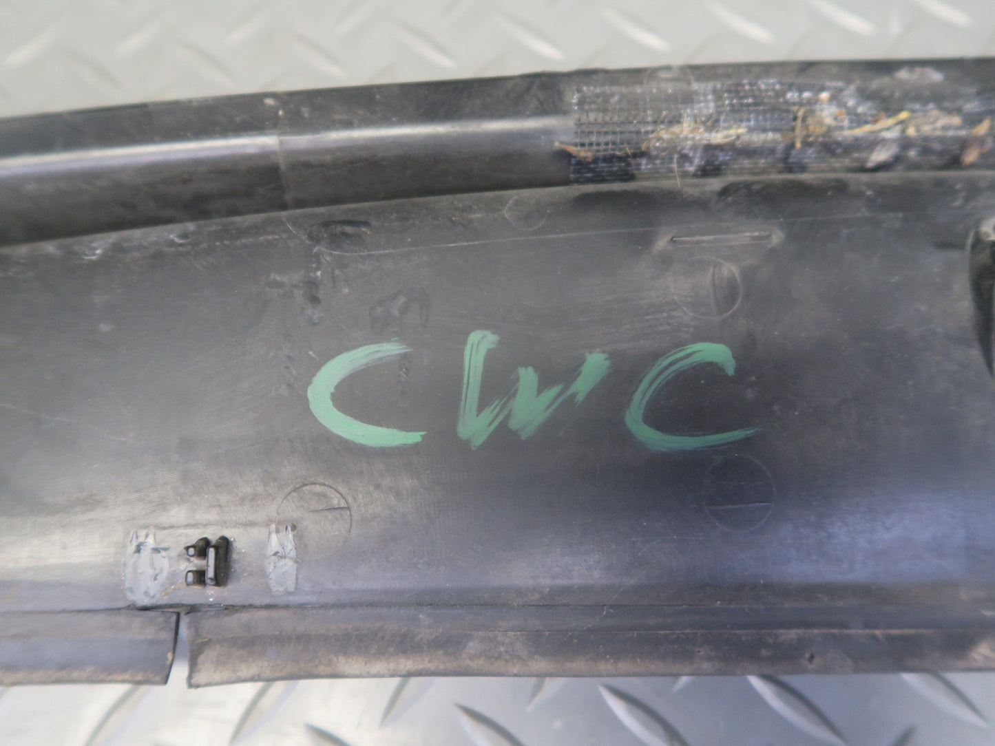 05-07 Chevrolet Corvette C6 Front Windshield Air Vent Cowl Trim Panel OEM