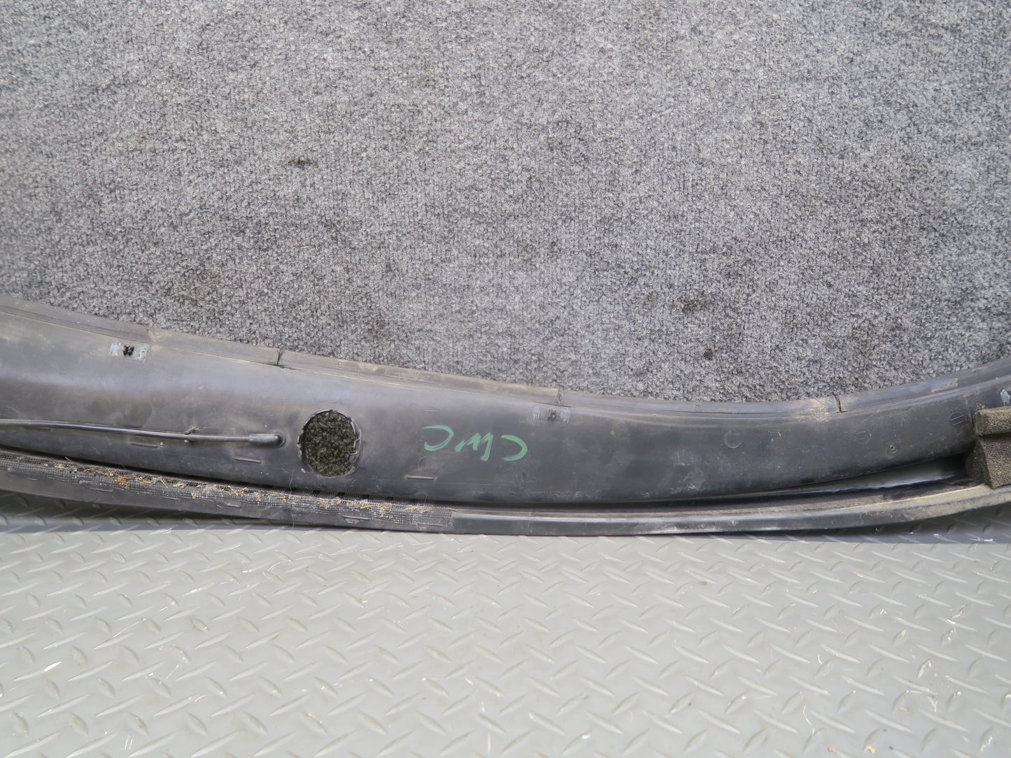 05-07 Chevrolet Corvette C6 Front Windshield Air Vent Cowl Trim Panel OEM