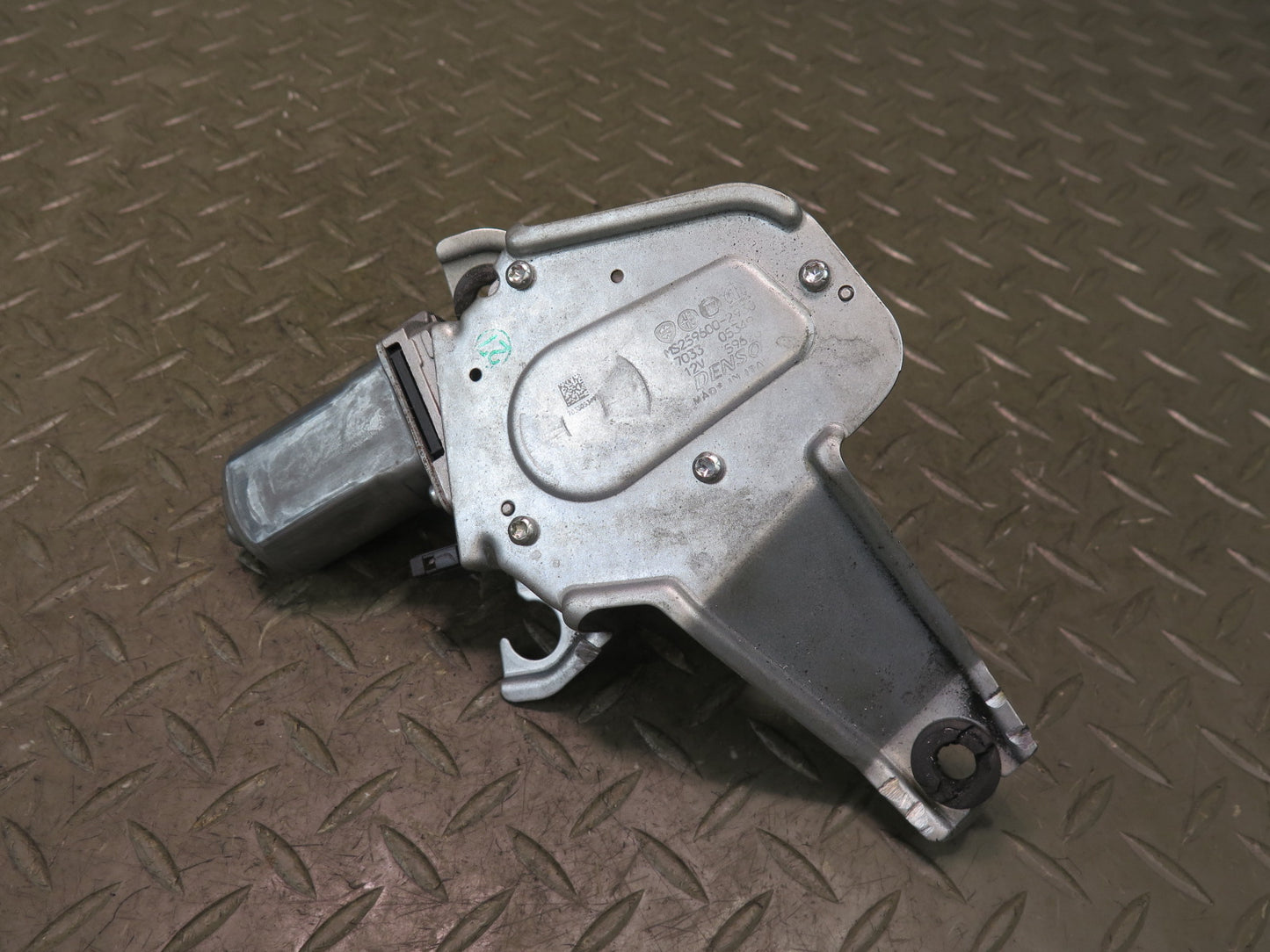 2017-2020 Maserati Levante M161 Rear Trunk Lid Tailgate Wiper Motor