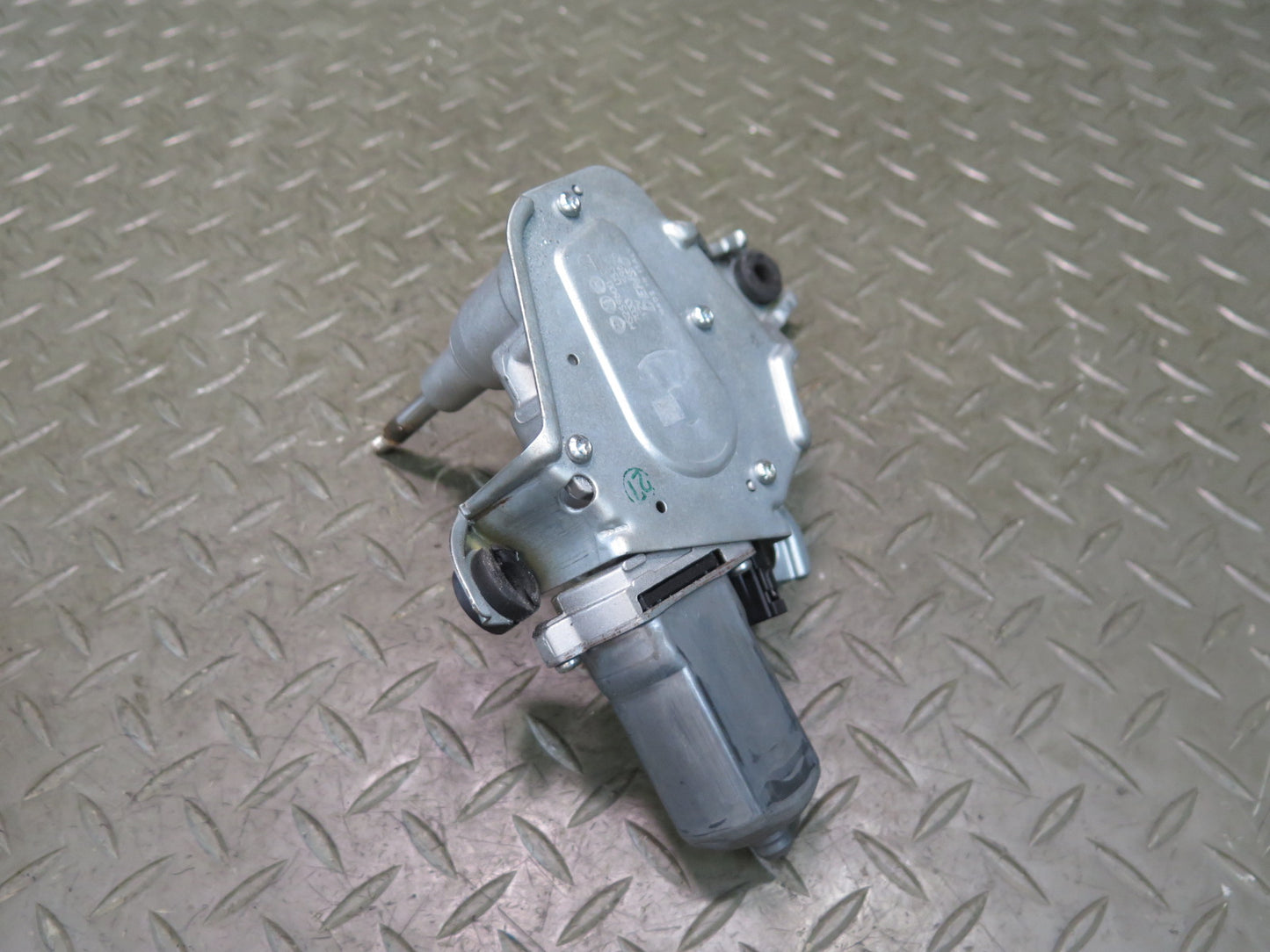 2017-2020 Maserati Levante M161 Rear Trunk Lid Tailgate Wiper Motor