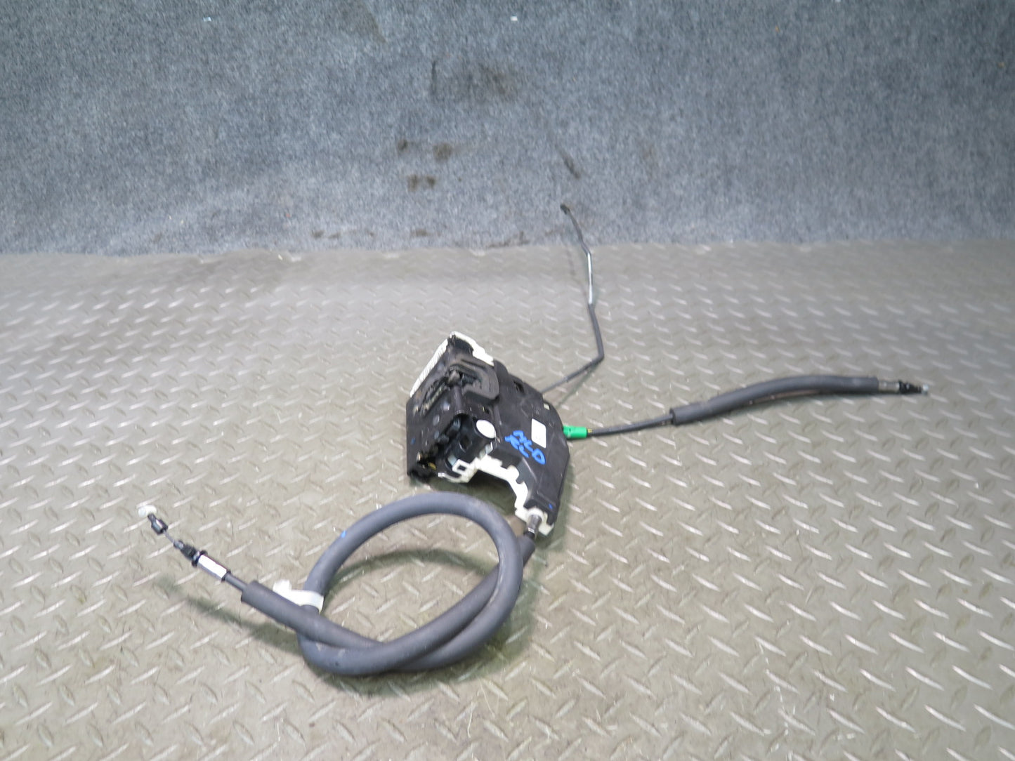 2017-2020 Maserati Levante M161 Rear Left Door Lock Latch Actuator 670101186