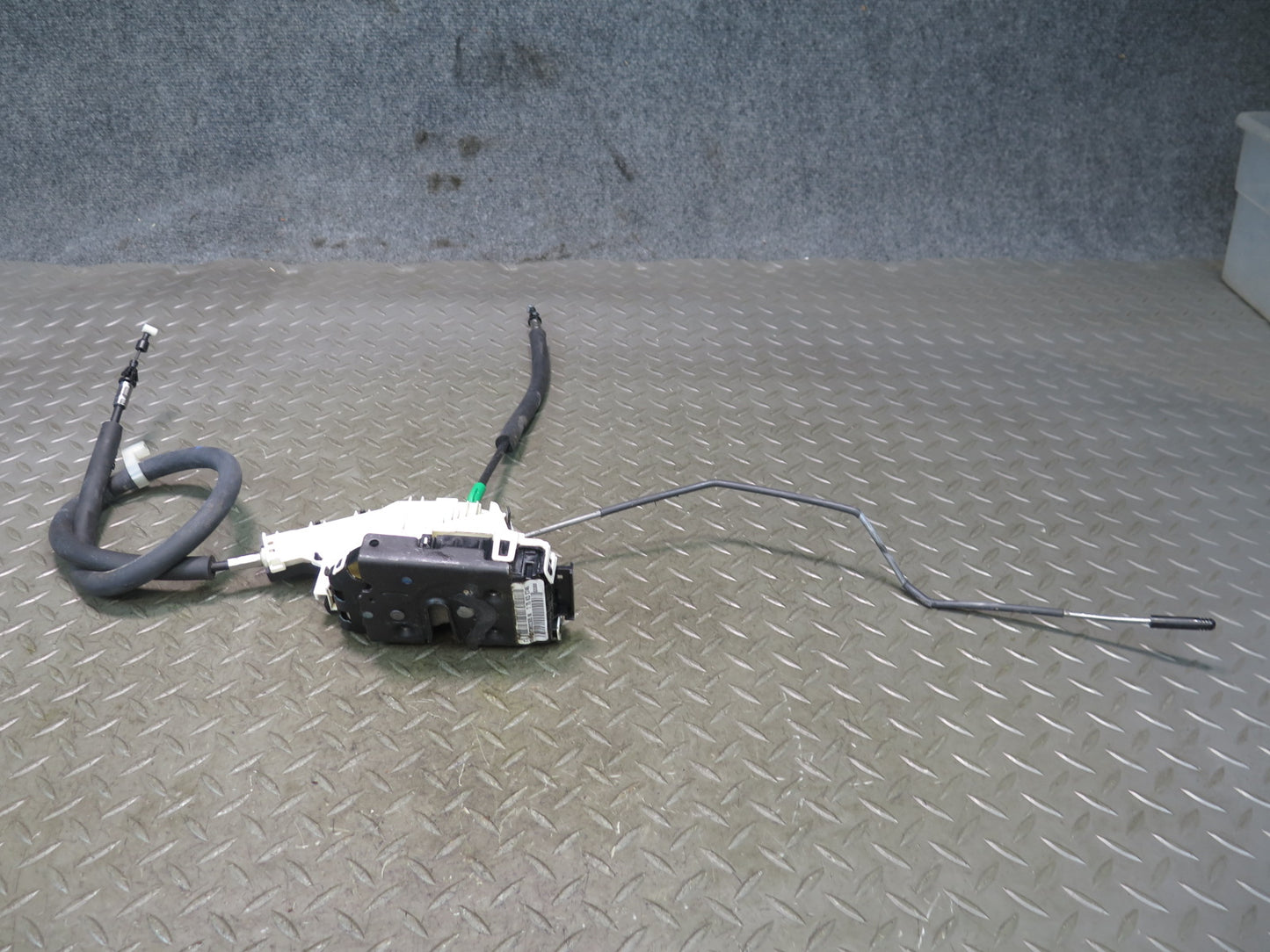 2017-2020 Maserati Levante M161 Rear Left Door Lock Latch Actuator 670101186