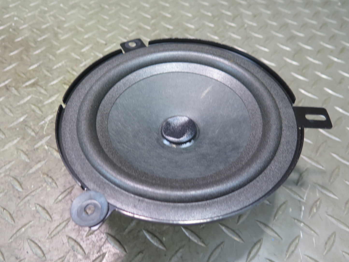 2017-2020 Maserati Levante M161 Front or Rear Door Speaker Set of 2