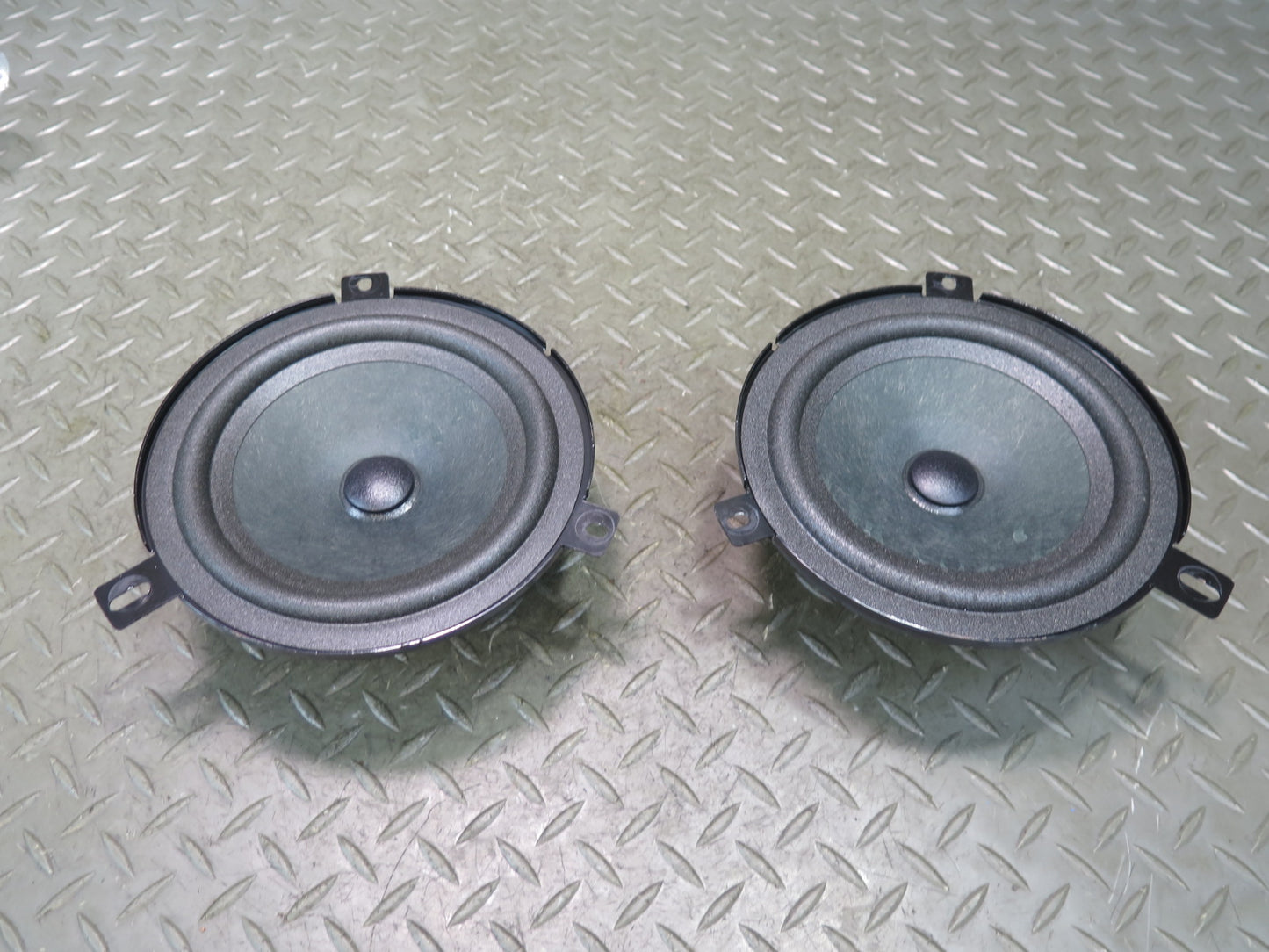 2017-2020 Maserati Levante M161 Front or Rear Door Speaker Set of 2