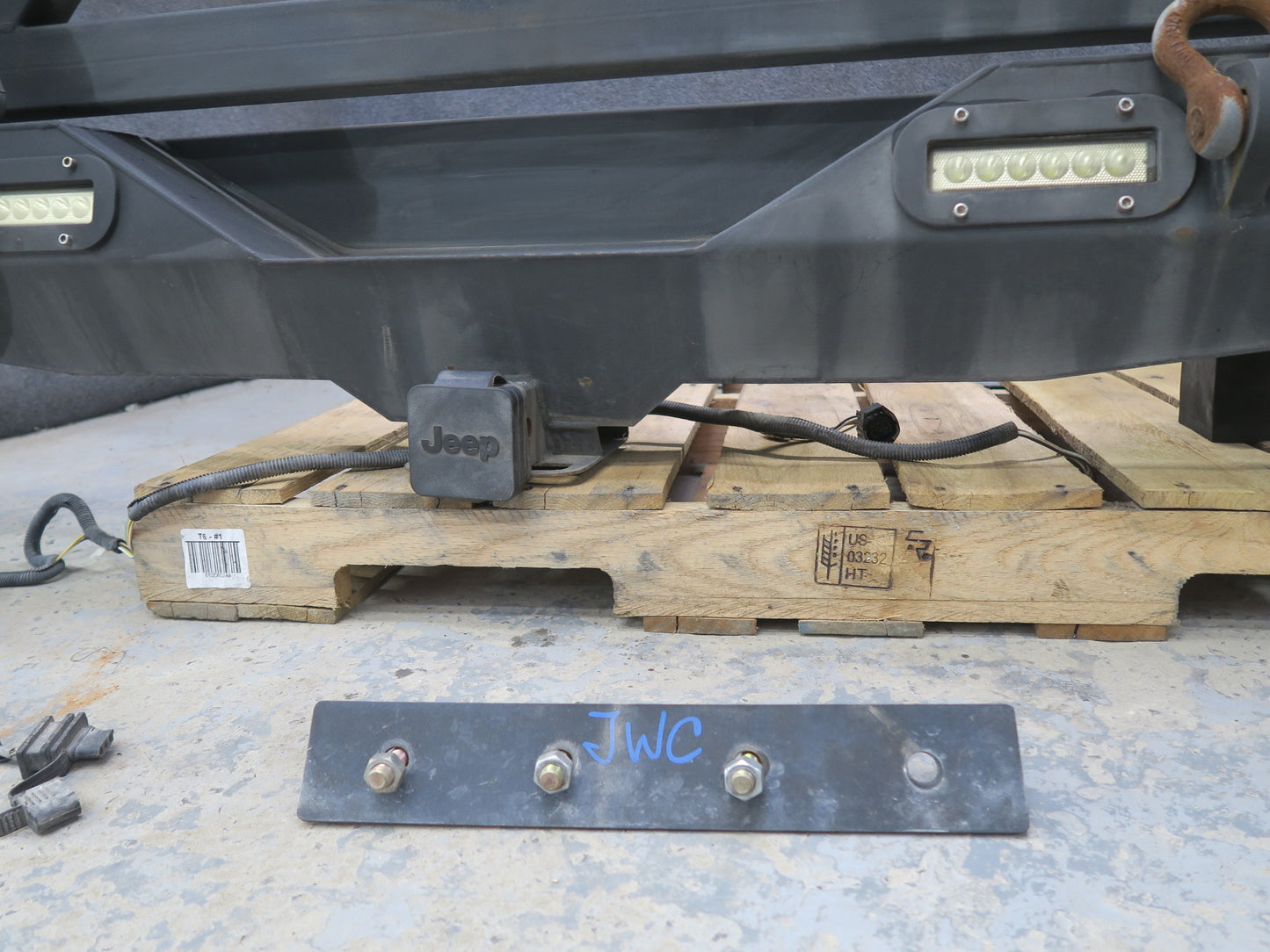 11-18 Jeep Wrangler JK Rear Bumper Hinged Tire Carrier TOW Trailer Hitch Set