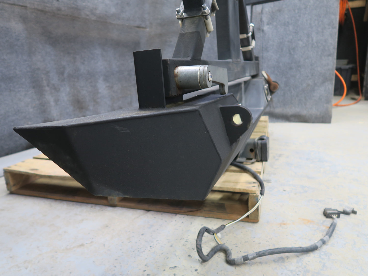 11-18 Jeep Wrangler JK Rear Bumper Hinged Tire Carrier TOW Trailer Hitch Set