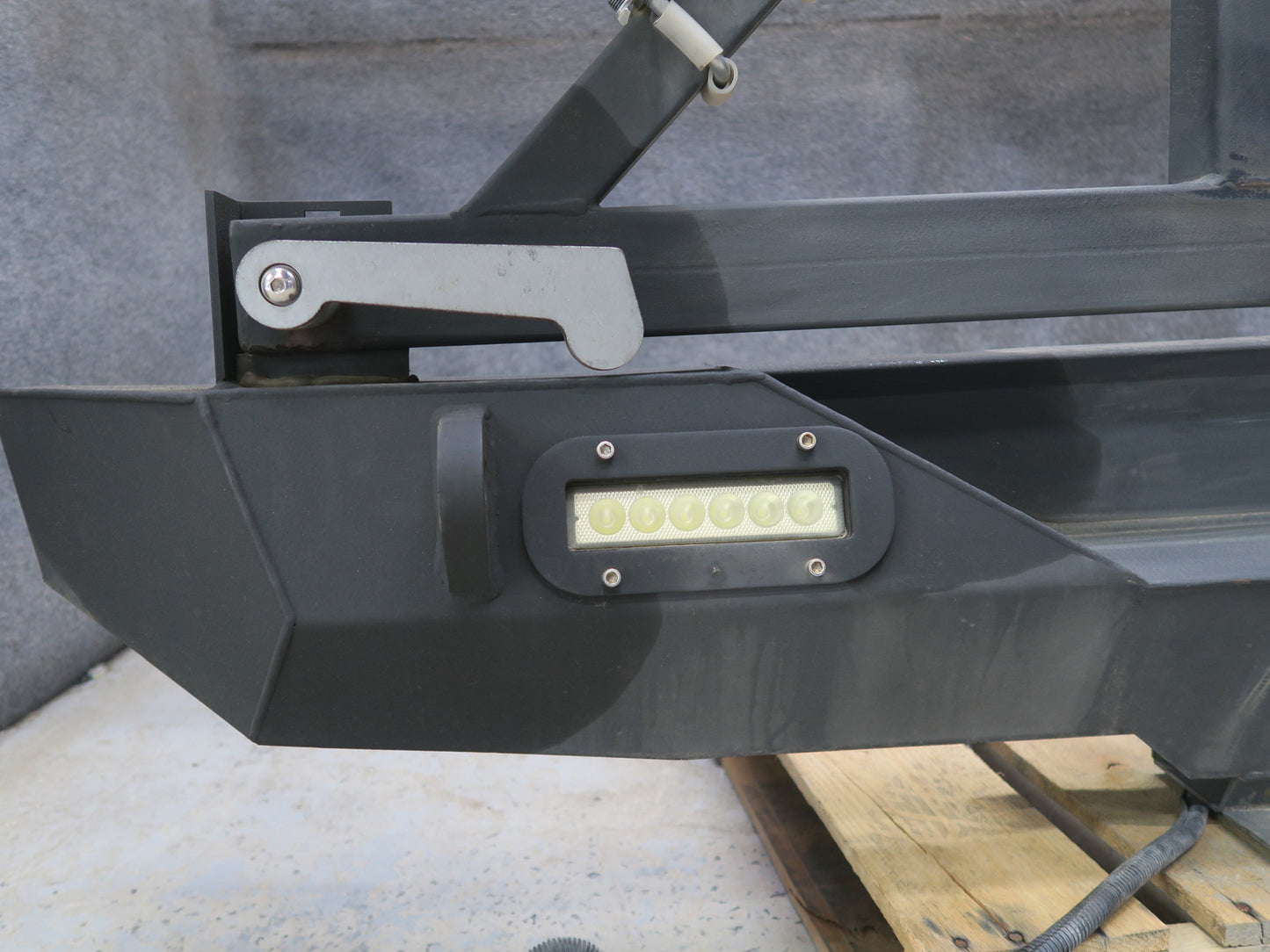 11-18 Jeep Wrangler JK Rear Bumper Hinged Tire Carrier TOW Trailer Hitch Set
