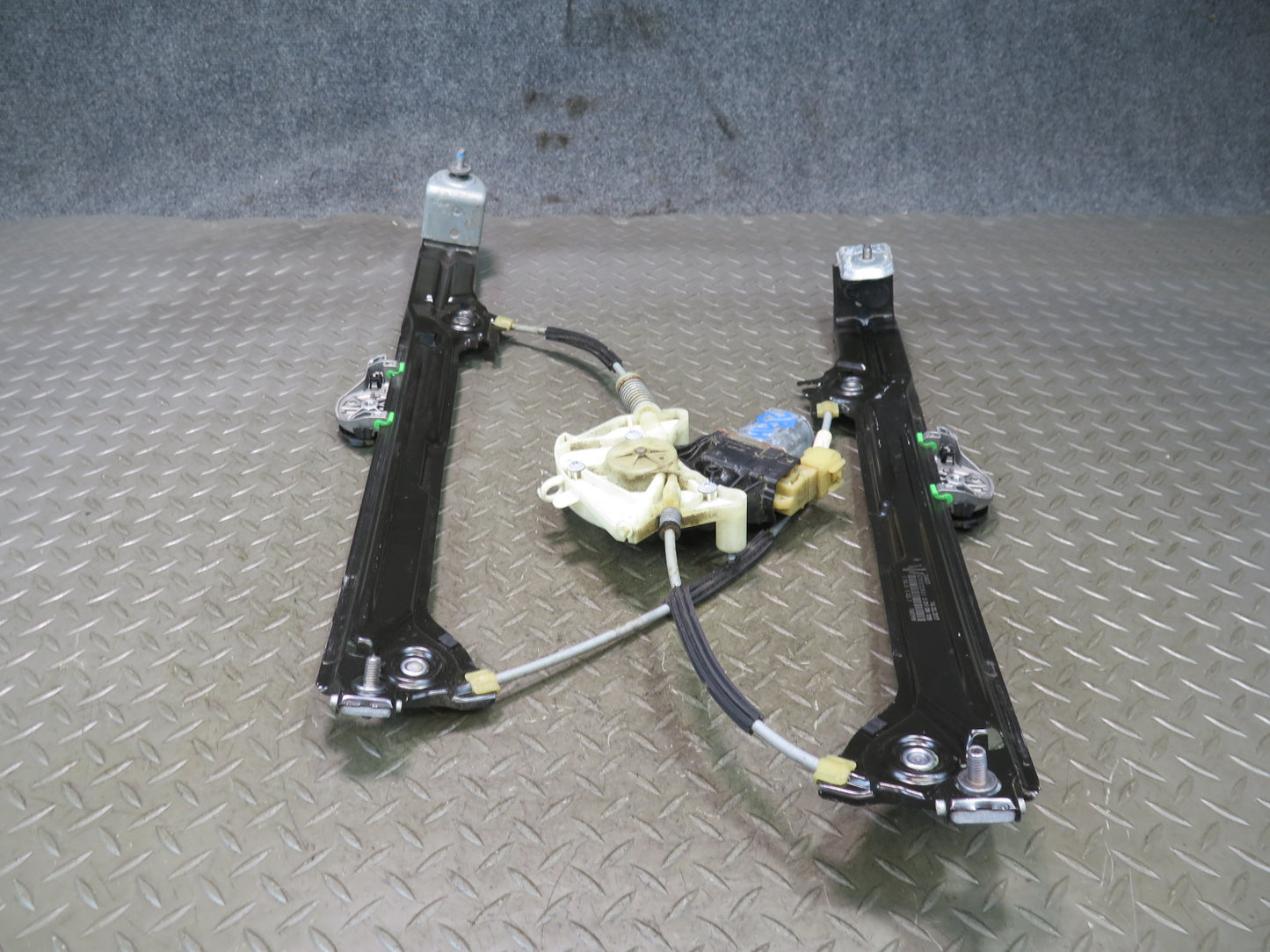 2017-2020 Maserati Levante M161 Rear Left Door Window Regulator w Motor OEM
