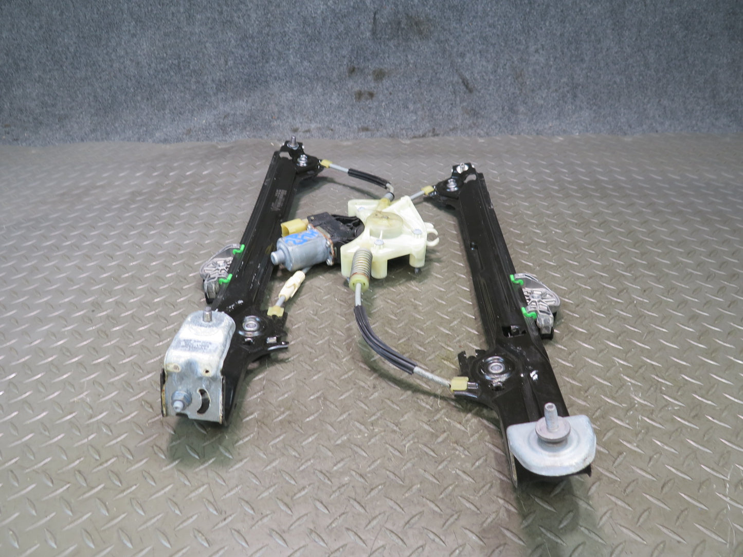 2017-2020 Maserati Levante M161 Rear Left Door Window Regulator w Motor OEM