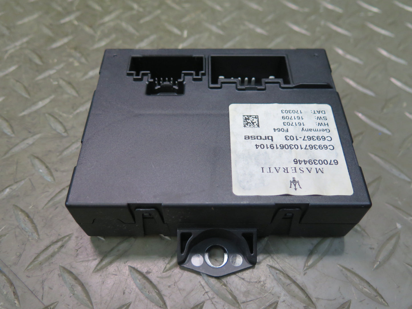 2017-2020 Maserati Levante M161 Rear Trunk Lid Liftgate Control Module 670039446
