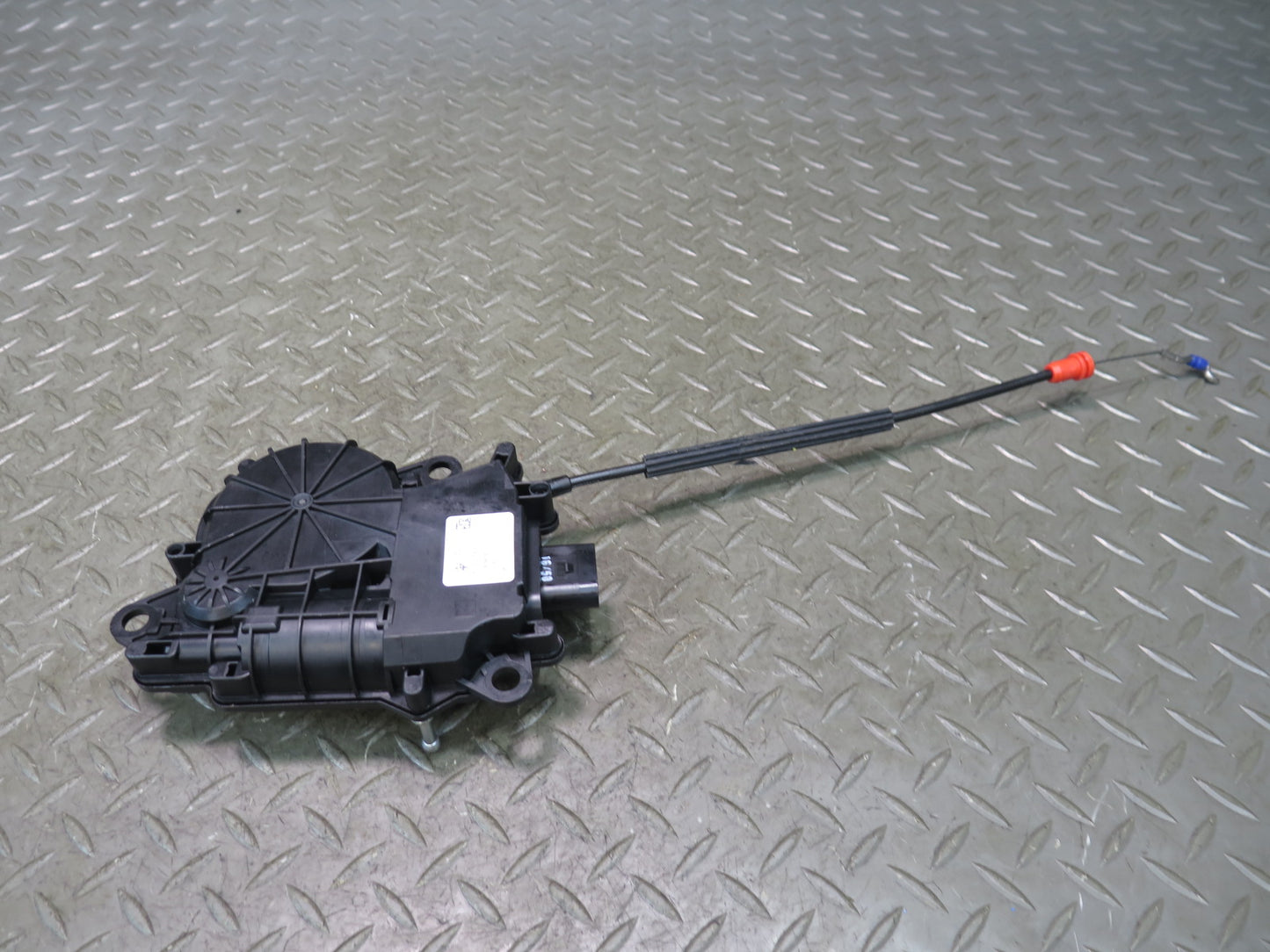 2017-2020 Maserati Levante M161 Rear Trunk Lid Lock Latch Actuator Motor