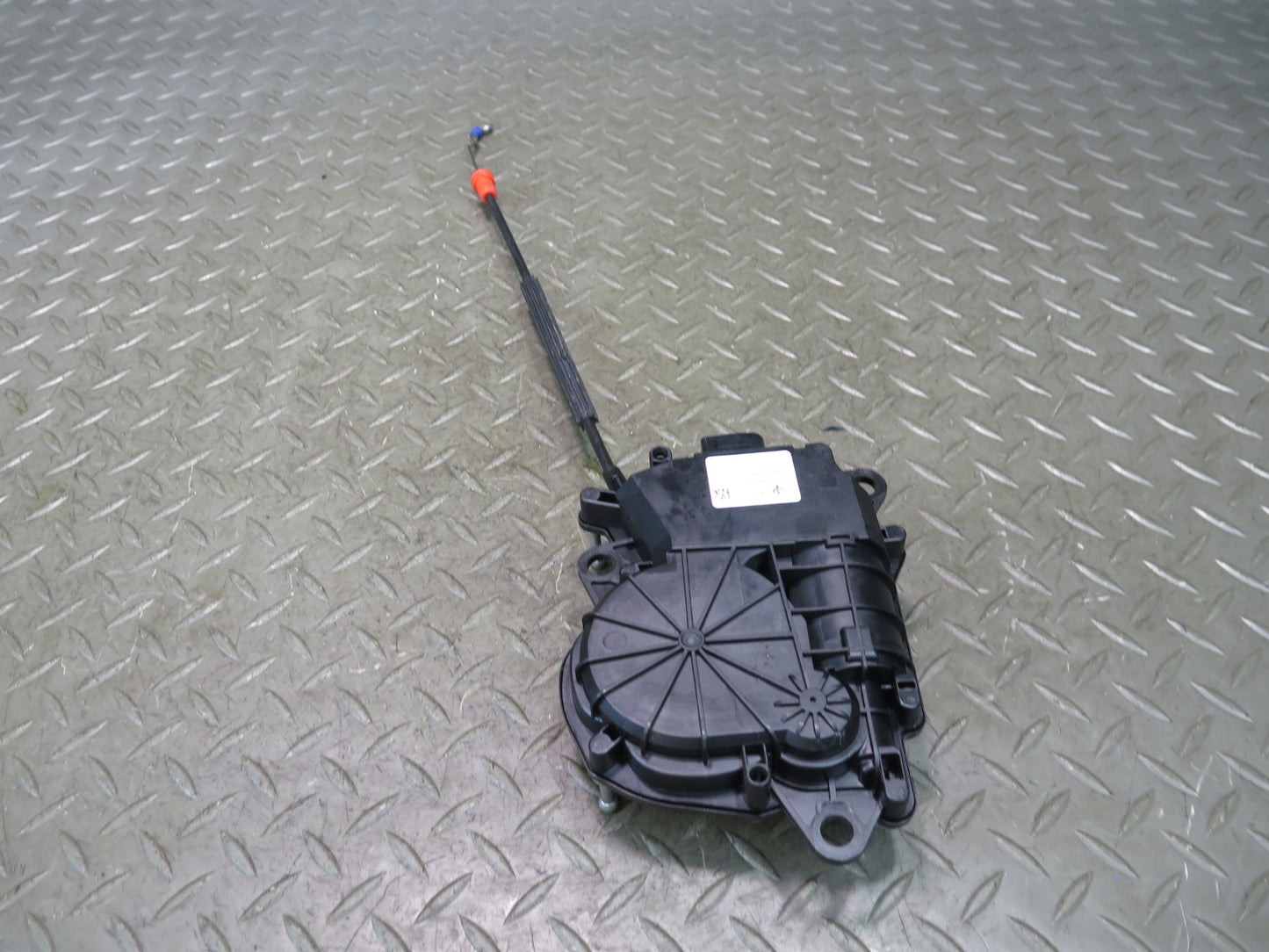 2017-2020 Maserati Levante M161 Rear Trunk Lid Lock Latch Actuator Motor