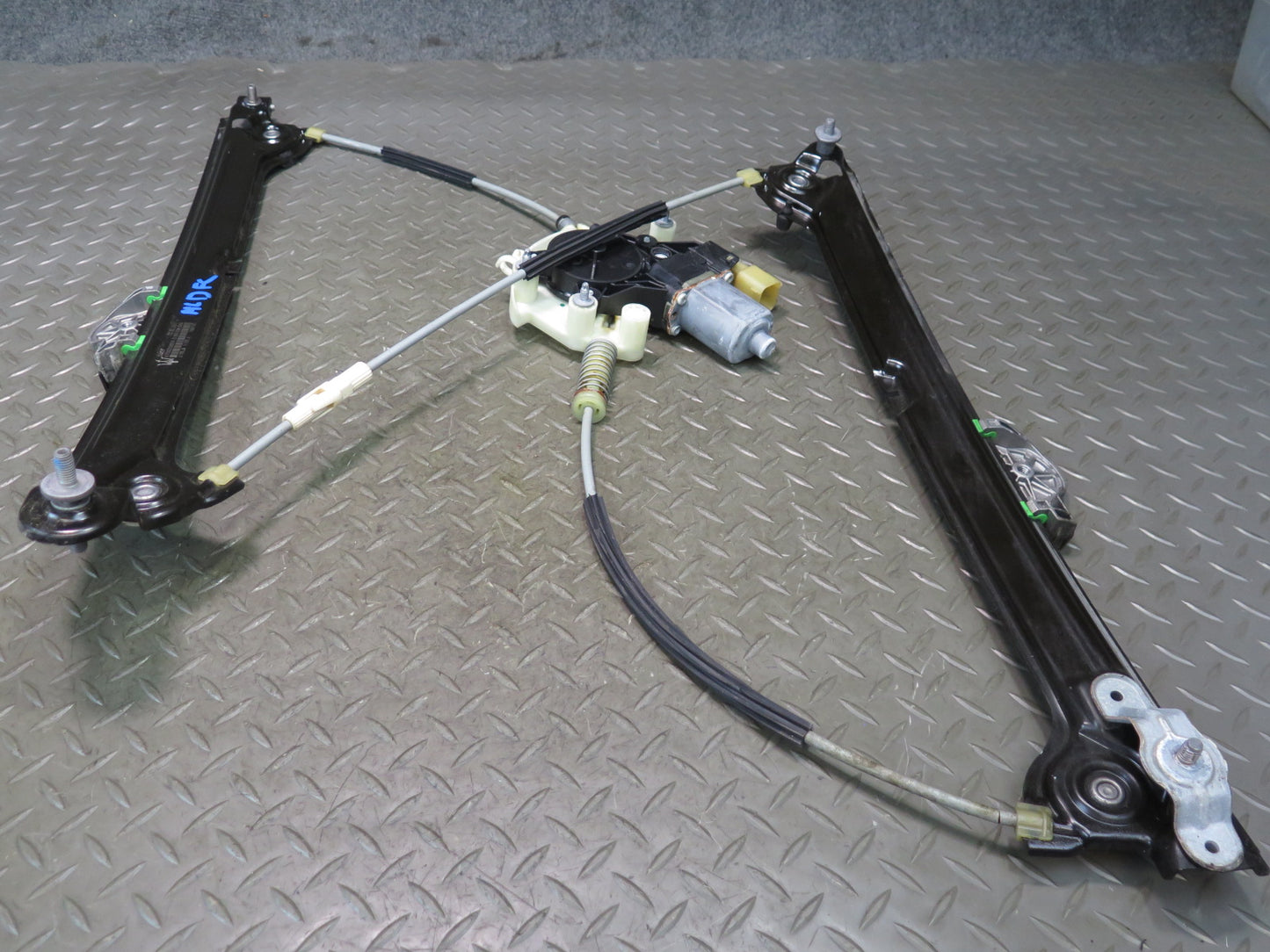 2017-2020 Maserati Levante M161 Front Left Door Window Regulator w Motor OEM