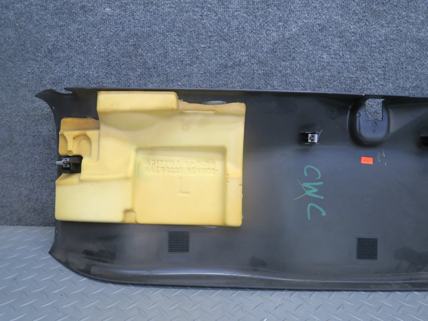 05-13 Chevrolet Corvette C6 Coupe Rear Upper Roof Trim Cover Panel Black OEM