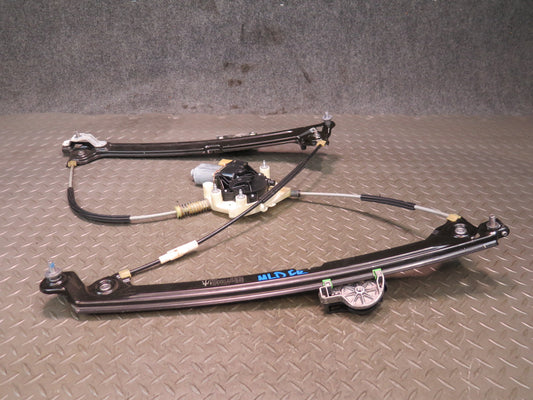 2017-2020 Maserati Levante M161 Front Right Door Window Regulator w Motor