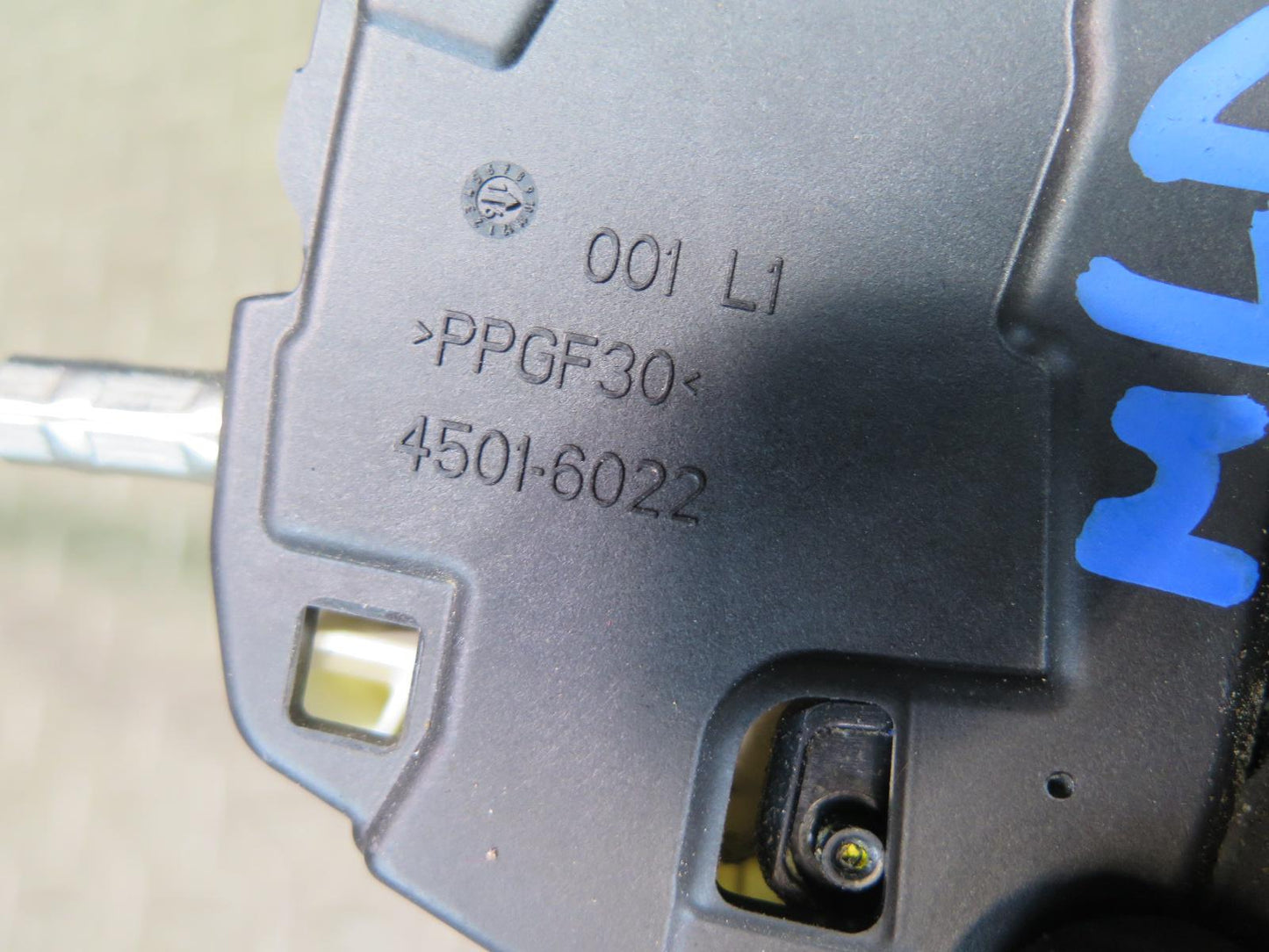 2017-2020 Maserati Levante M161 Front Left Door Lock Latch Actuator 670101183