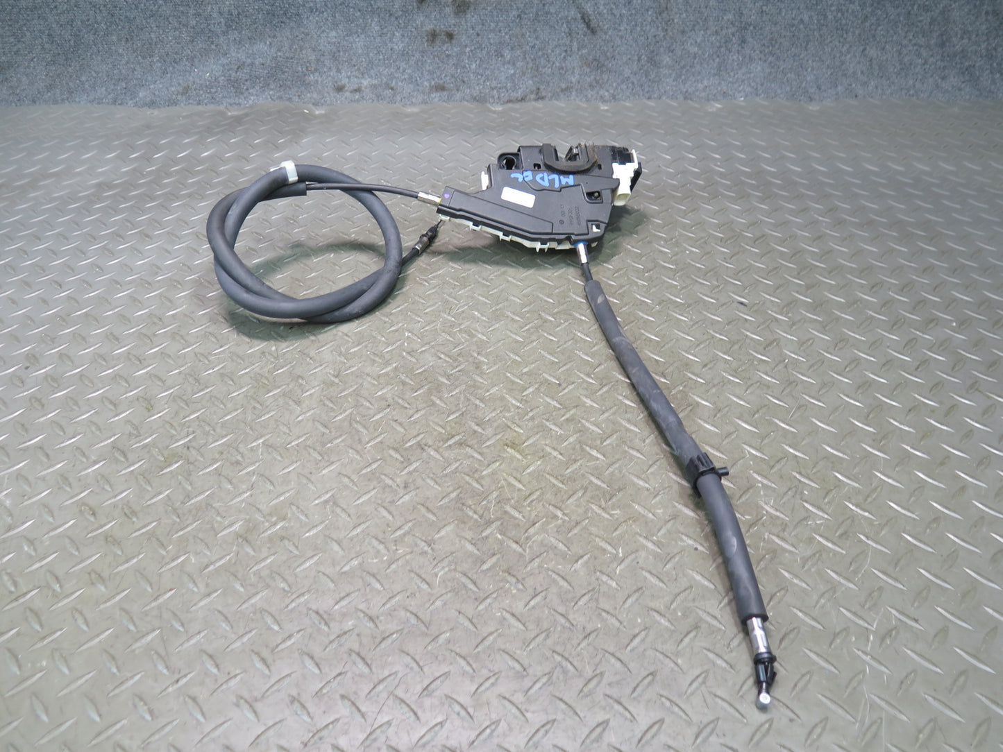 2017-2020 Maserati Levante M161 Front Left Door Lock Latch Actuator 670101183