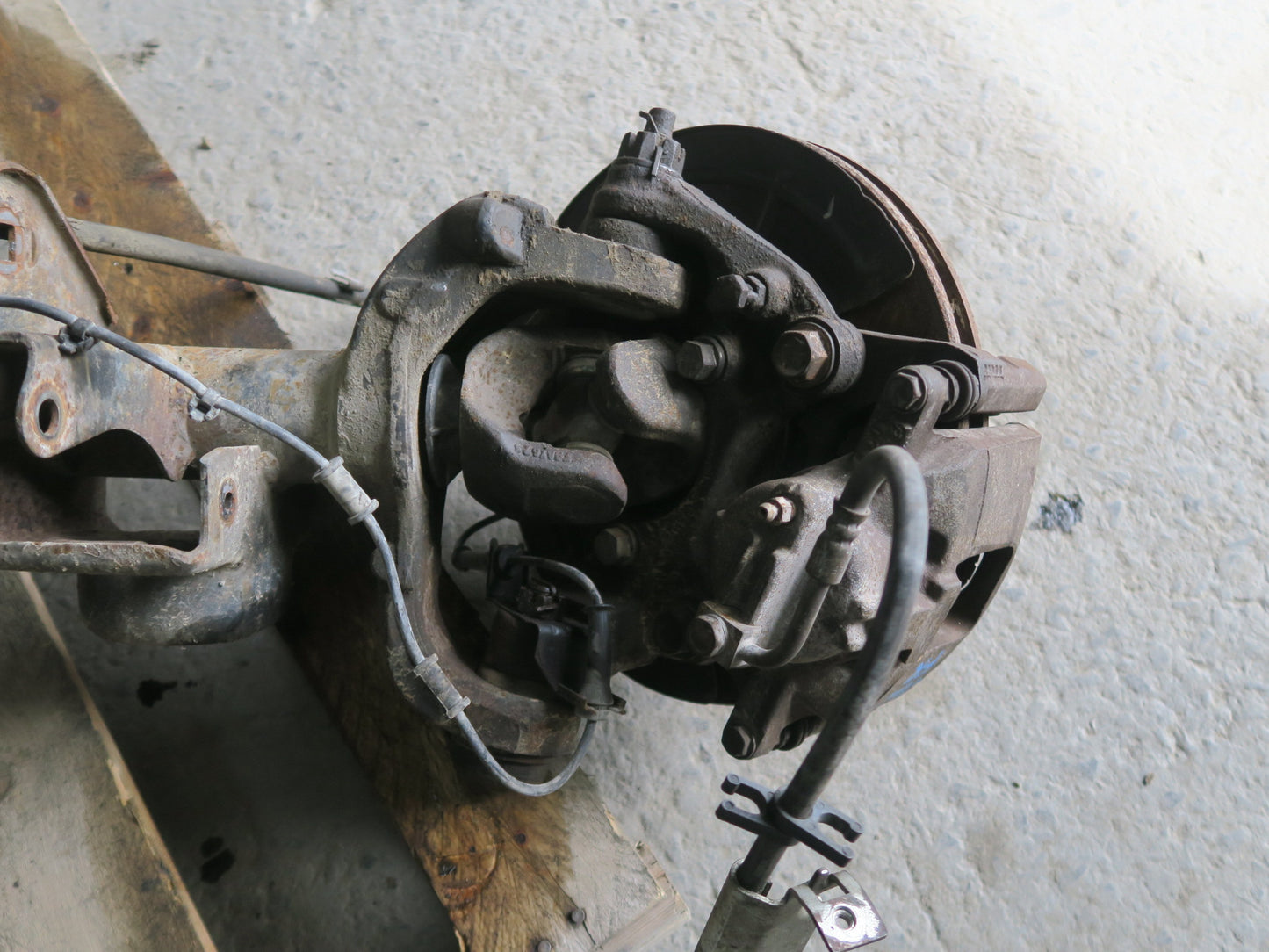 09-15 Jeep Wrangler JK Rubicon Tru-lok DANA44 Front Axle Brake Assy 3.73 Ratio