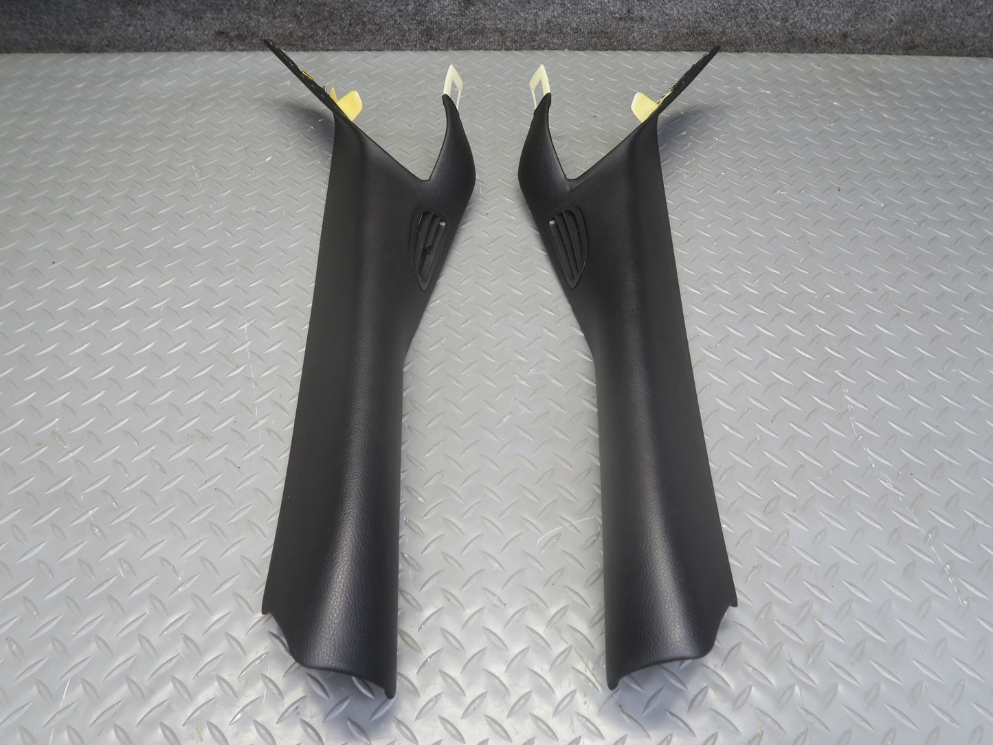 05-10 Chevrolet Corvette C6 Coupe Set of 2 Left & Right A Pillar Trim Black OEM