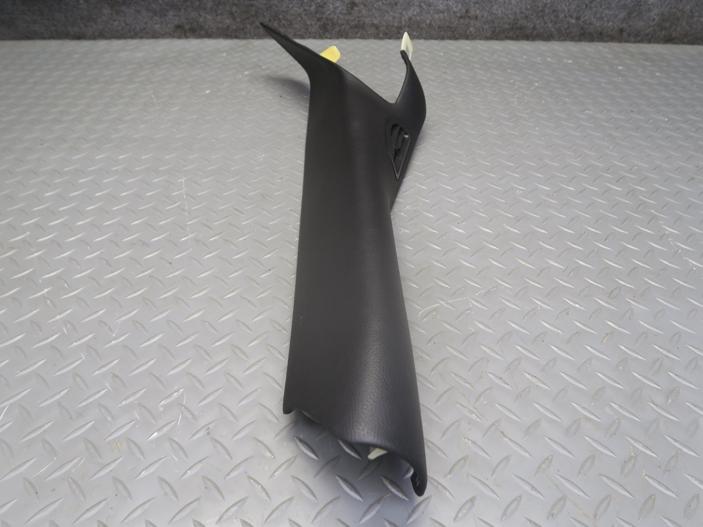 05-10 Chevrolet Corvette C6 Coupe Set of 2 Left & Right A Pillar Trim Black OEM