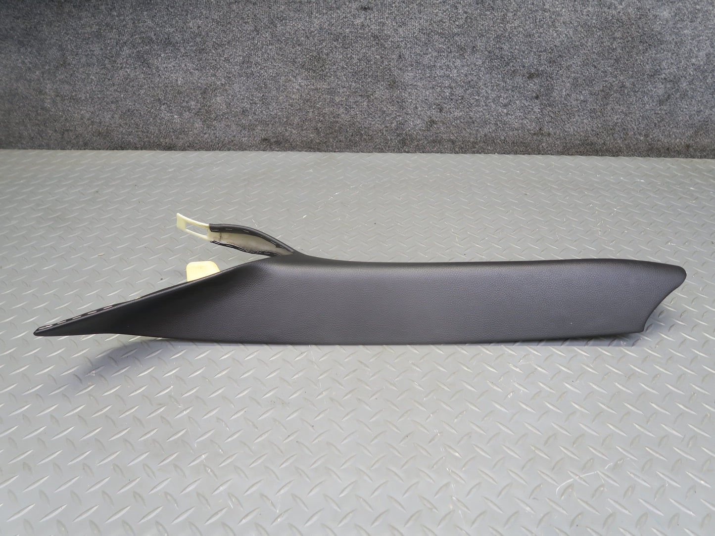 05-10 Chevrolet Corvette C6 Coupe Set of 2 Left & Right A Pillar Trim Black OEM