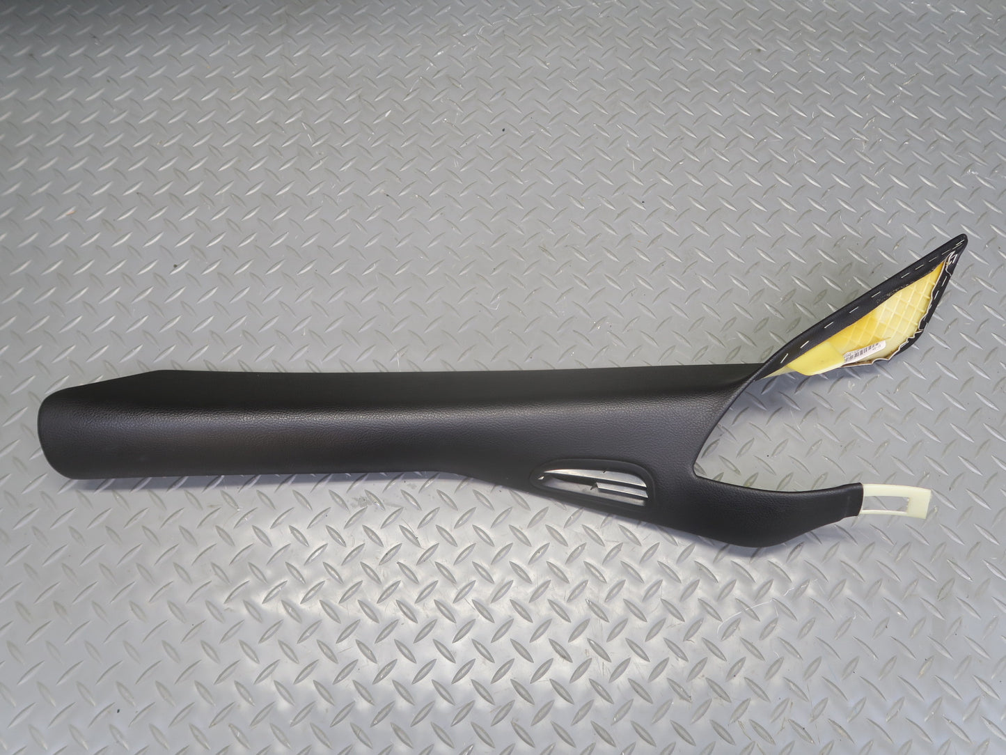 05-10 Chevrolet Corvette C6 Coupe Set of 2 Left & Right A Pillar Trim Black OEM