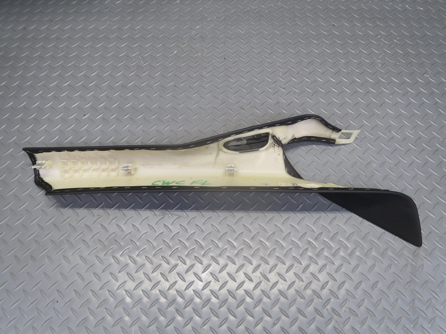 05-10 Chevrolet Corvette C6 Coupe Set of 2 Left & Right A Pillar Trim Black OEM