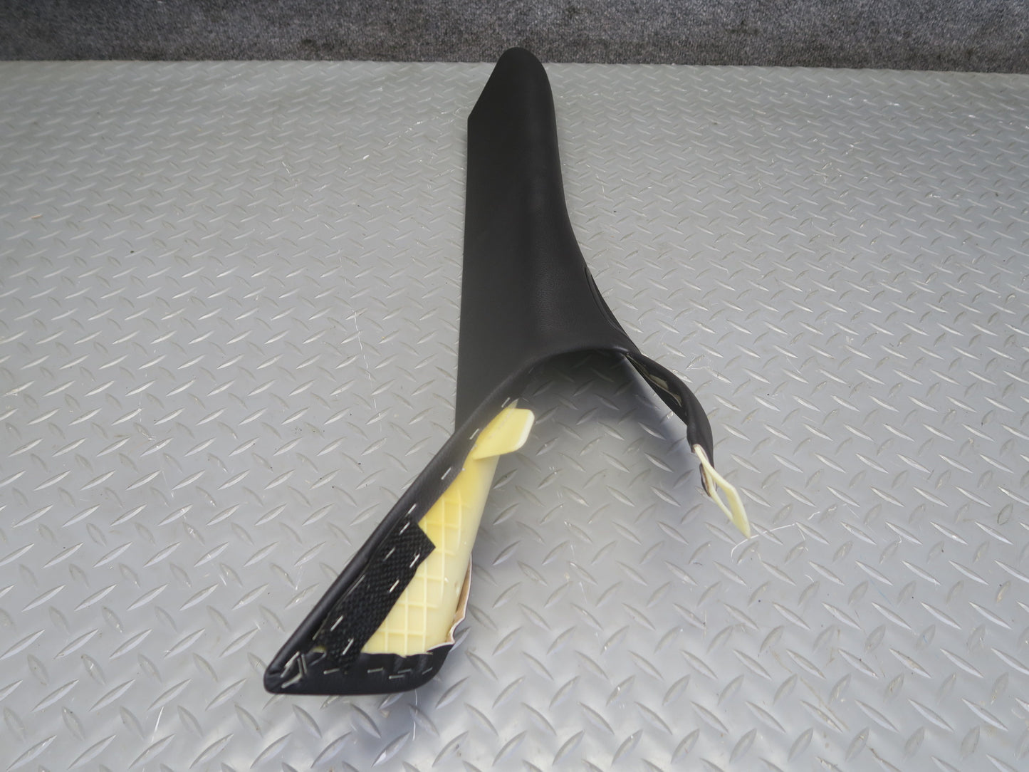 05-10 Chevrolet Corvette C6 Coupe Set of 2 Left & Right A Pillar Trim Black OEM