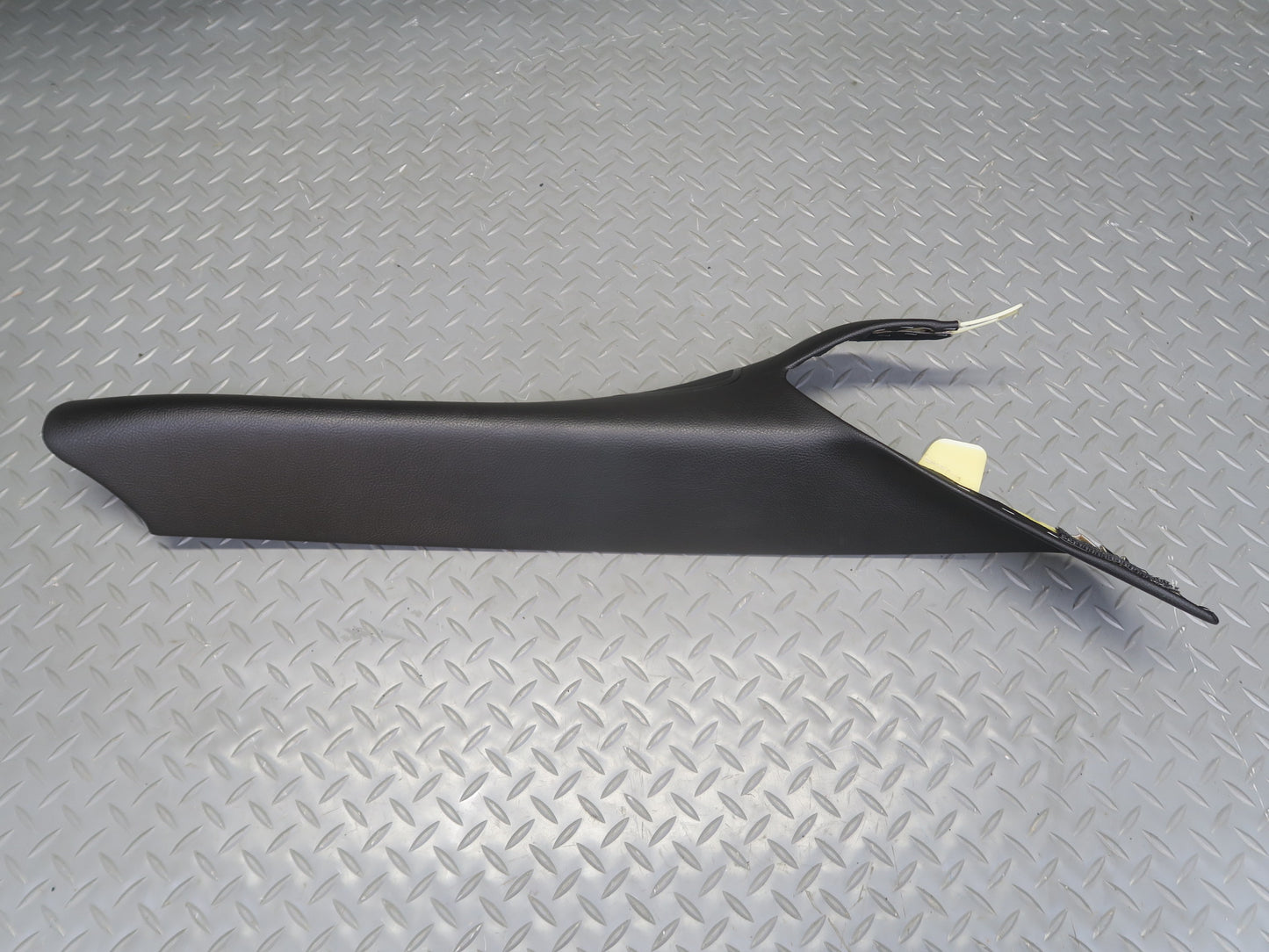 05-10 Chevrolet Corvette C6 Coupe Set of 2 Left & Right A Pillar Trim Black OEM